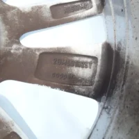 VW-T-Cross-2GM-felga-17-cali-2GM601025D-oryginalna-Kolor-srebrny