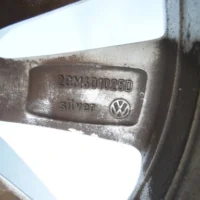 VW-T-Cross-2GM-felga-17-cali-2GM601025D-oryginalna-Odsadzenie-ET-39