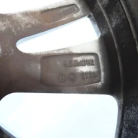 VW-T-Cross-2GM-felga-17-cali-2GM601025D-oryginalna-Powloka-Polysk