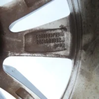 VW-T-Cross-2GM-felga-17-cali-2GM601025D-oryginalna-Wzor-wieloramienne