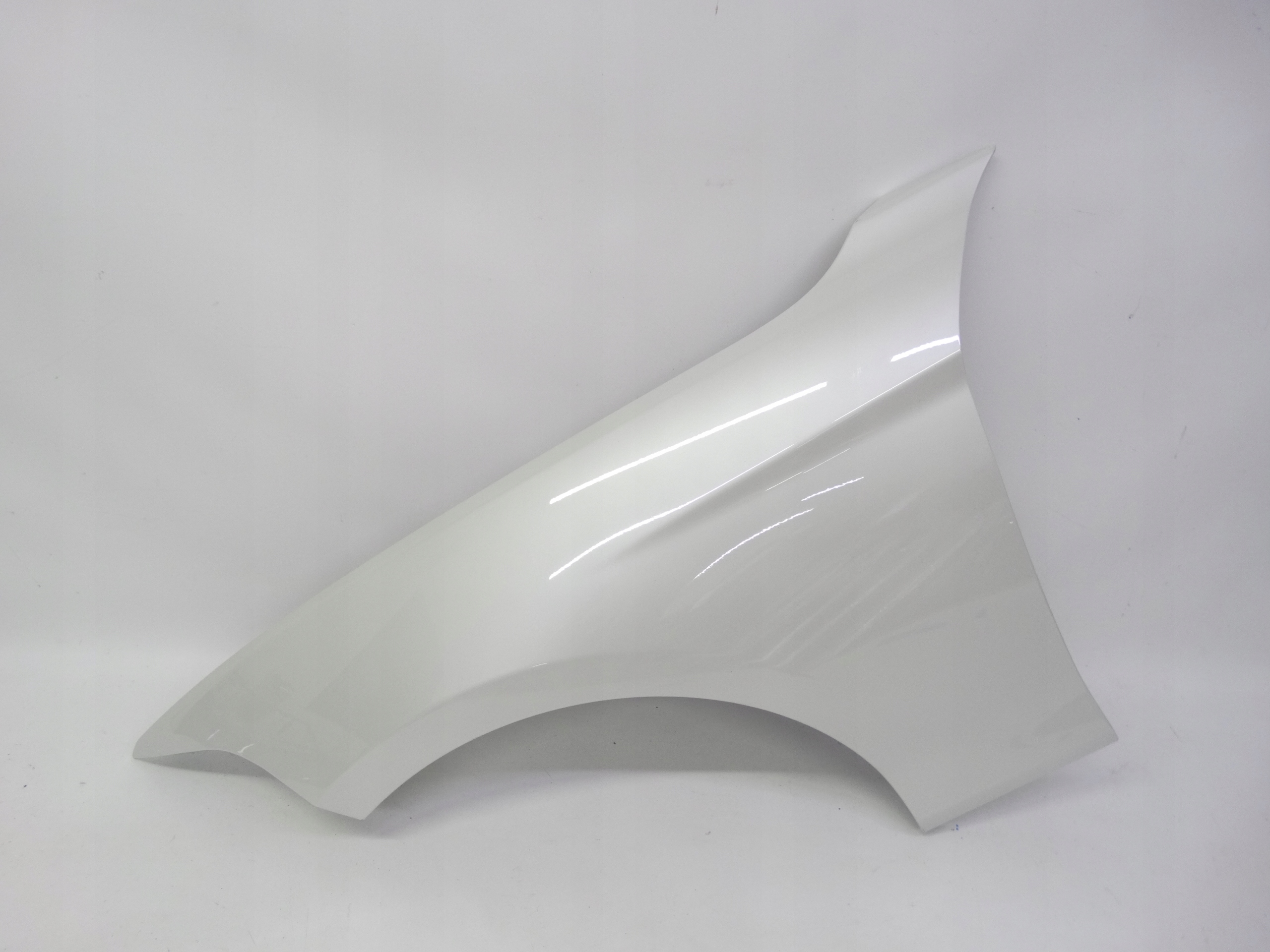 Second image of BMW 1 F20 F21 2011-2019 błotnik lewy przedni oryginalny