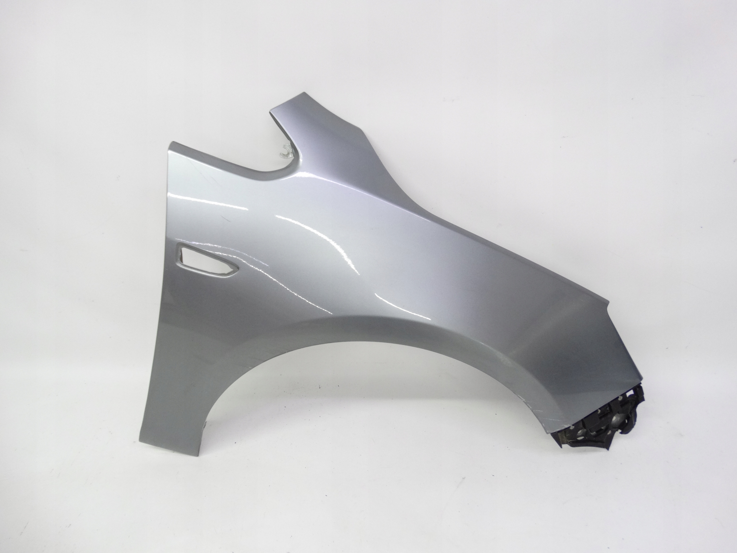 Second image of Opel Astra J IV 2009-2015 błotnik prawy przedni oryginalny