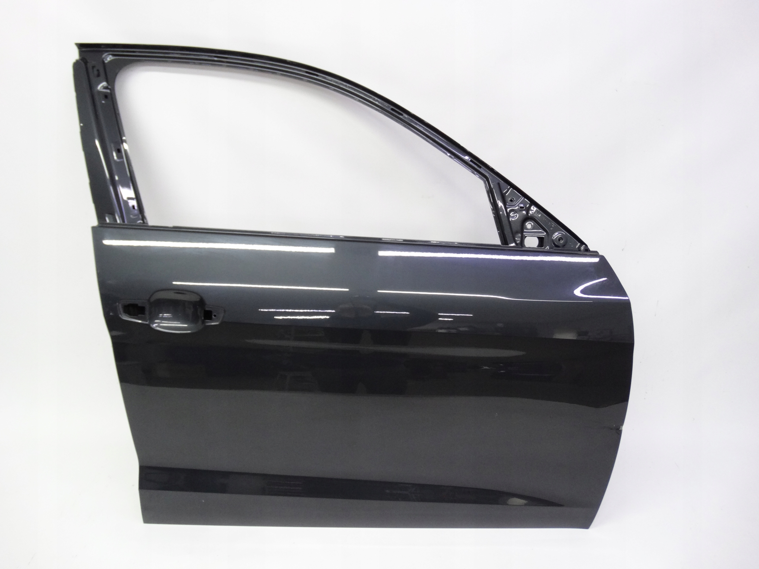 Second image of Audi A1 II GB 82A 2018-2022 drzwi prawe przednie oryginalne