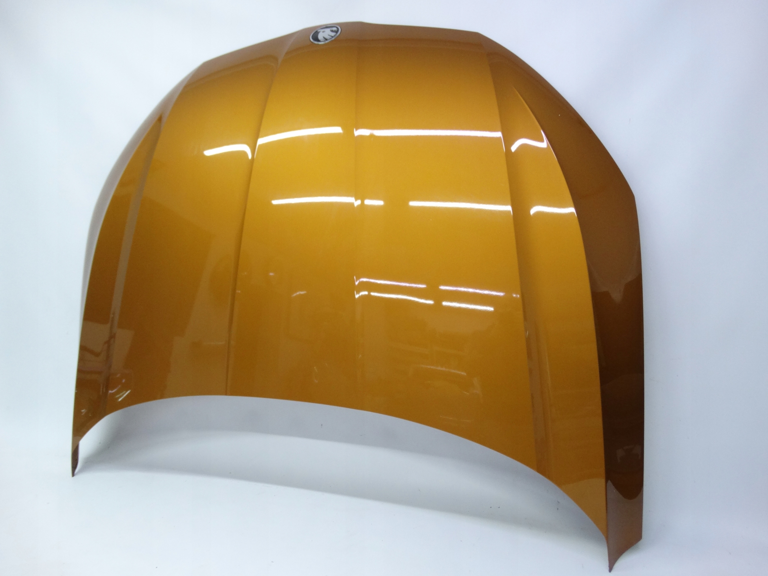 Second image of Skoda Octavia IV 5E3 2019+ maska pokrywa silnika oryginalna