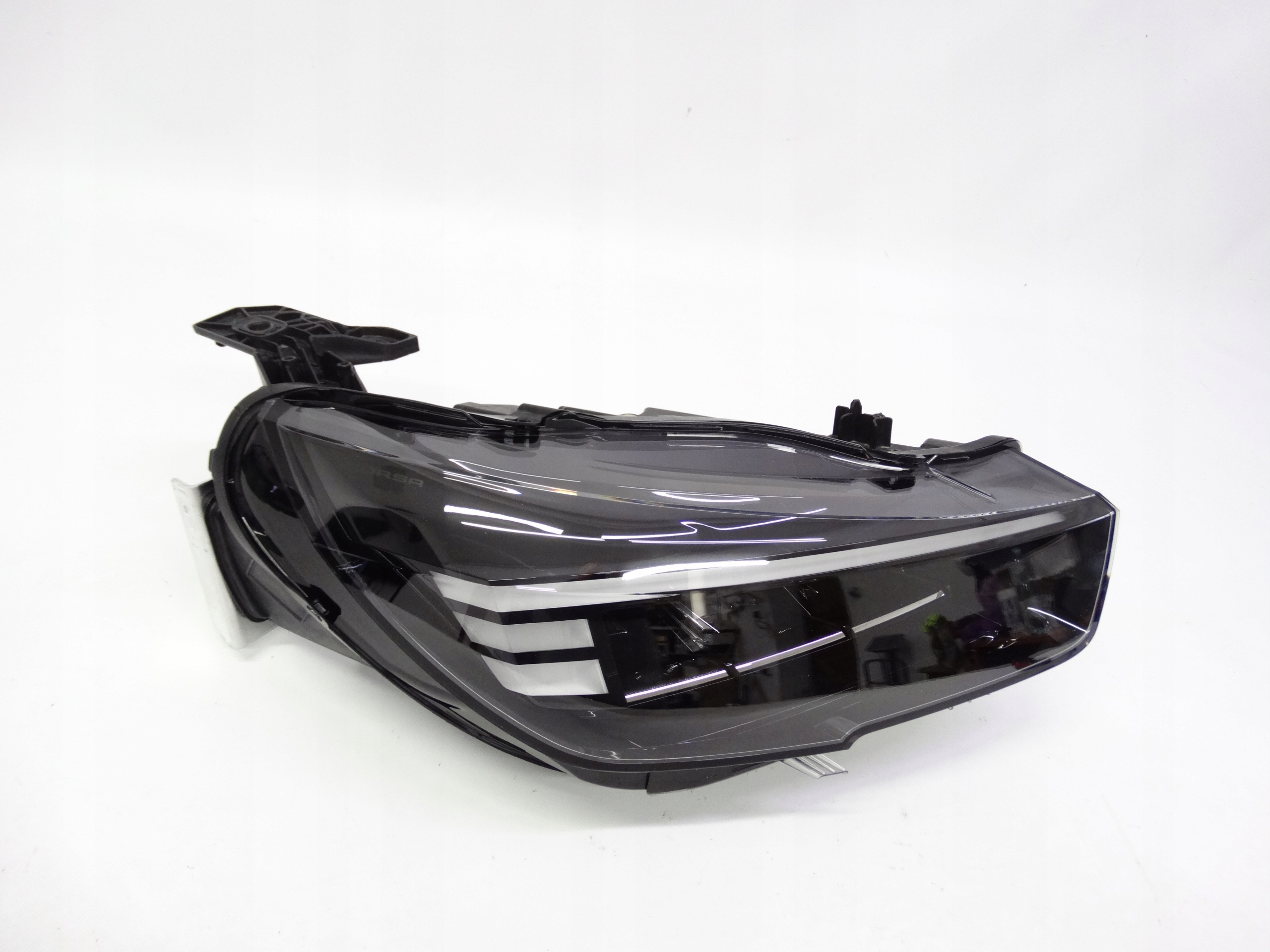 Second image of Opel Corsa F Lift 2023+ lampa prawa Full LED 9869000080 oryginalna