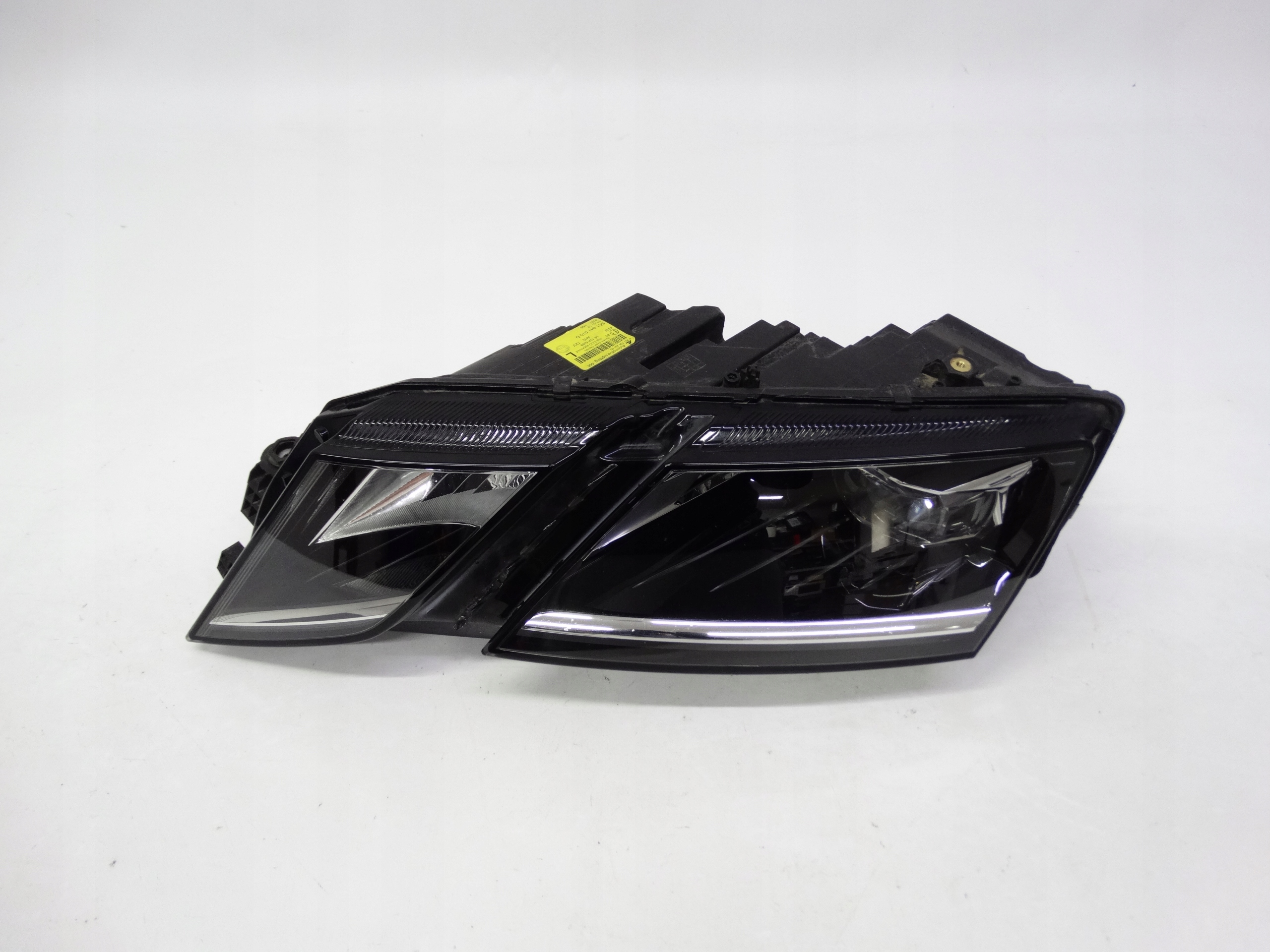 Second image of Skoda Octavia III Lift 2016-2019 lampa lewa Full LED 5E1941015D oryginalna