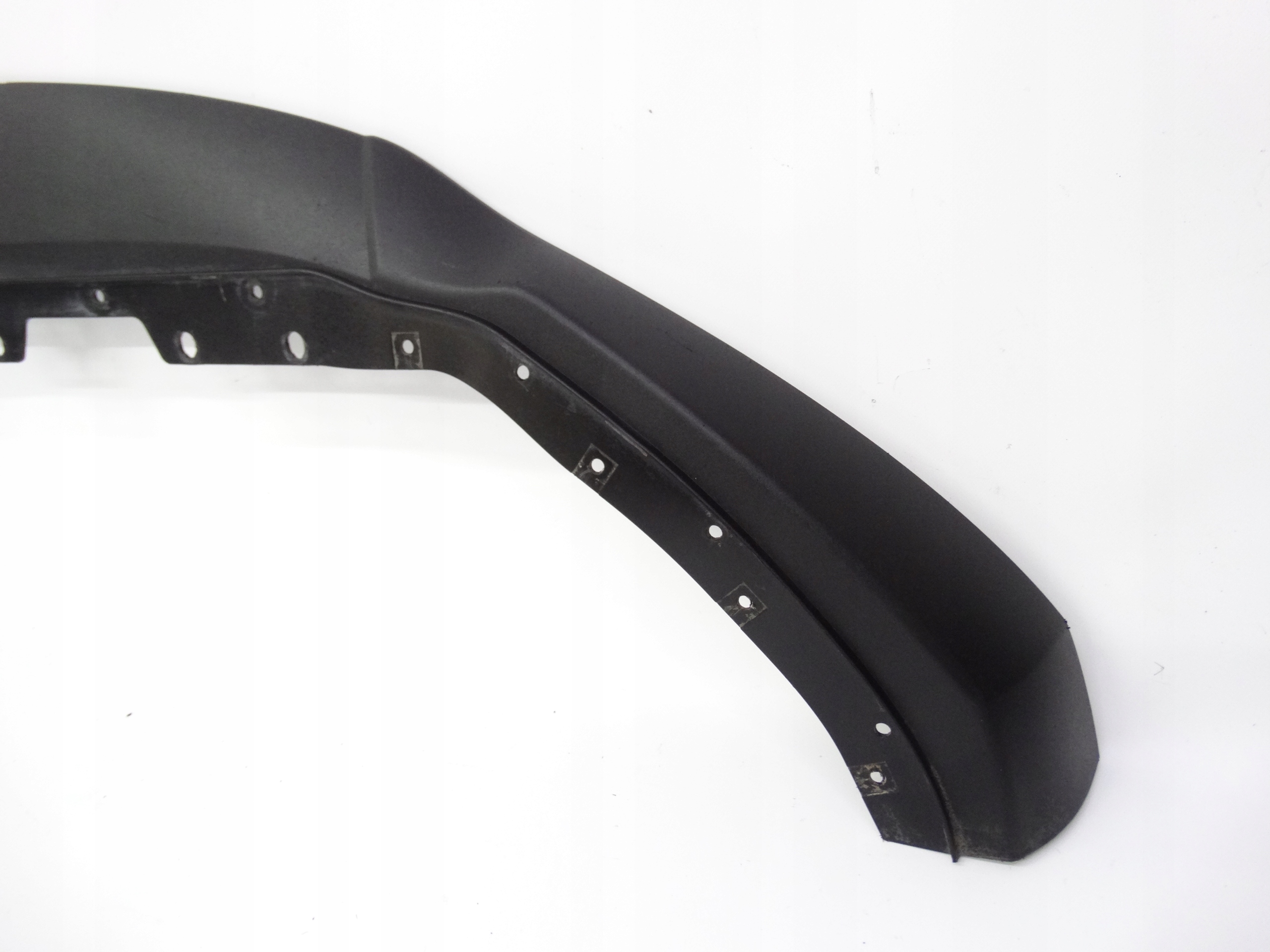 Second image of Maserati Levante GranLusso M161 2016-2024 spoiler listwa zderzaka 670040750