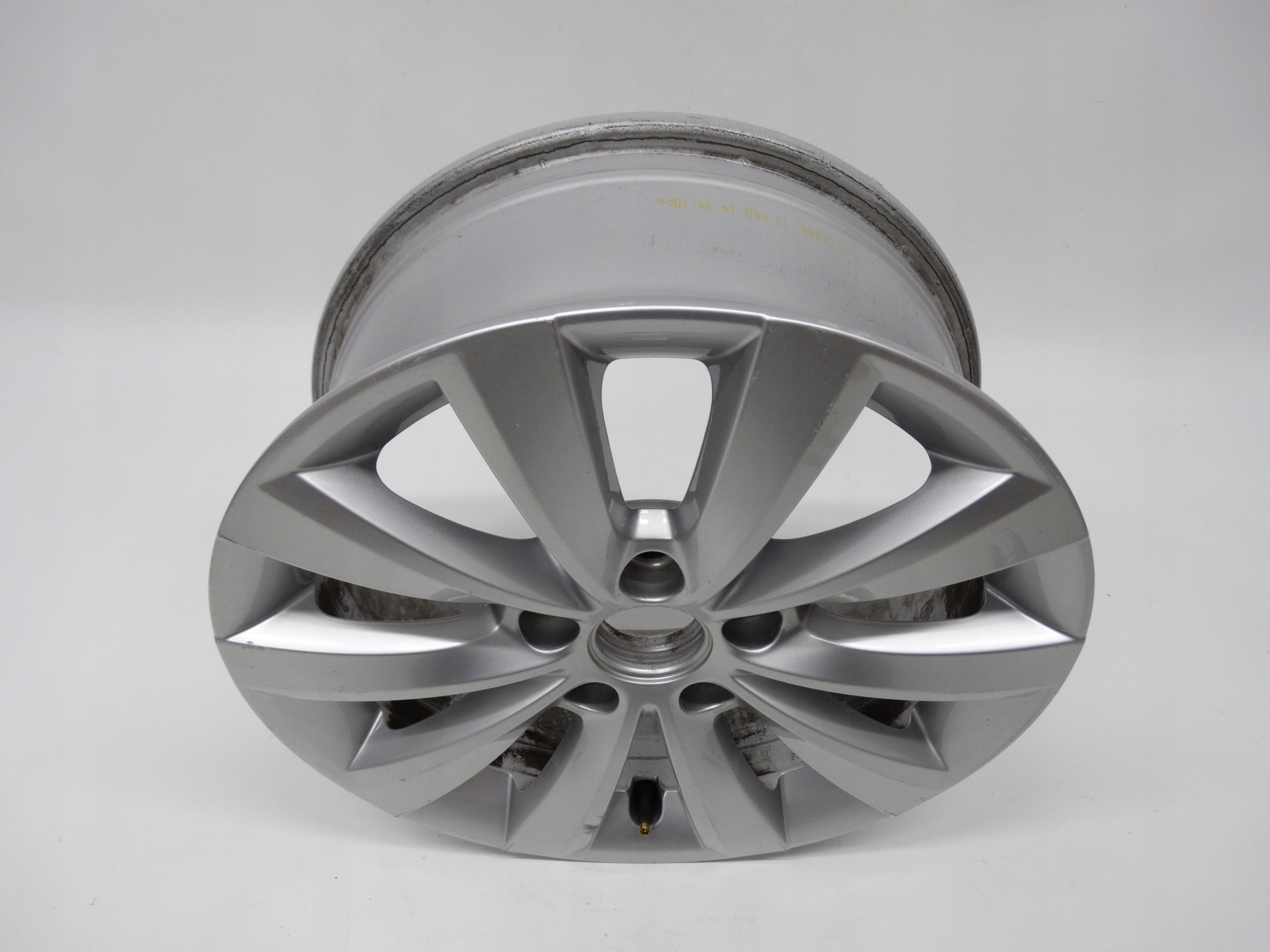 Second image of VW Beetle 5C felga 16 cali 5C0601025T oryginalna