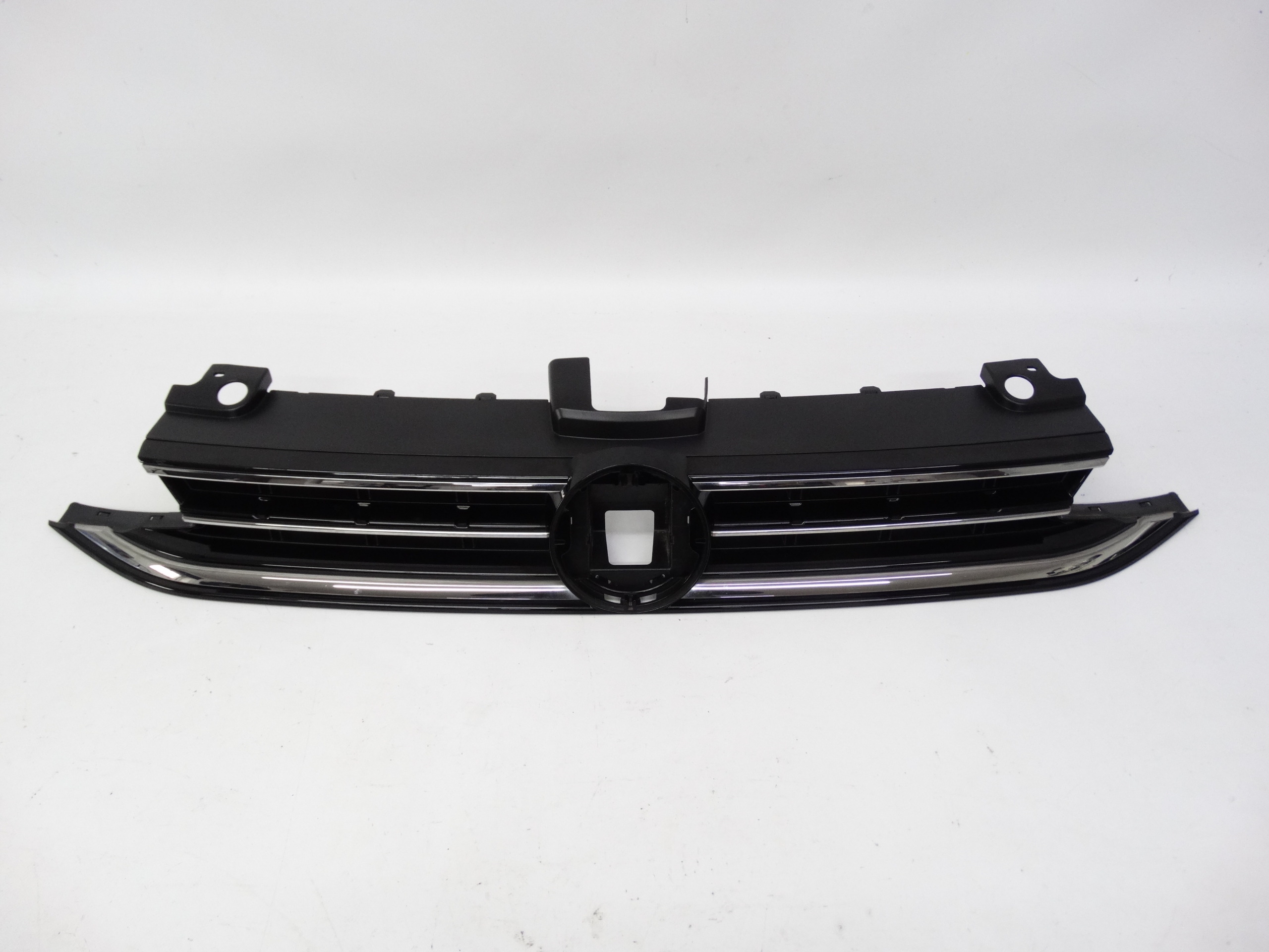 Second image of VW Golf Sportsvan Lift 18-20 grill atrapa chłodnicy 510853651AP oryginalna