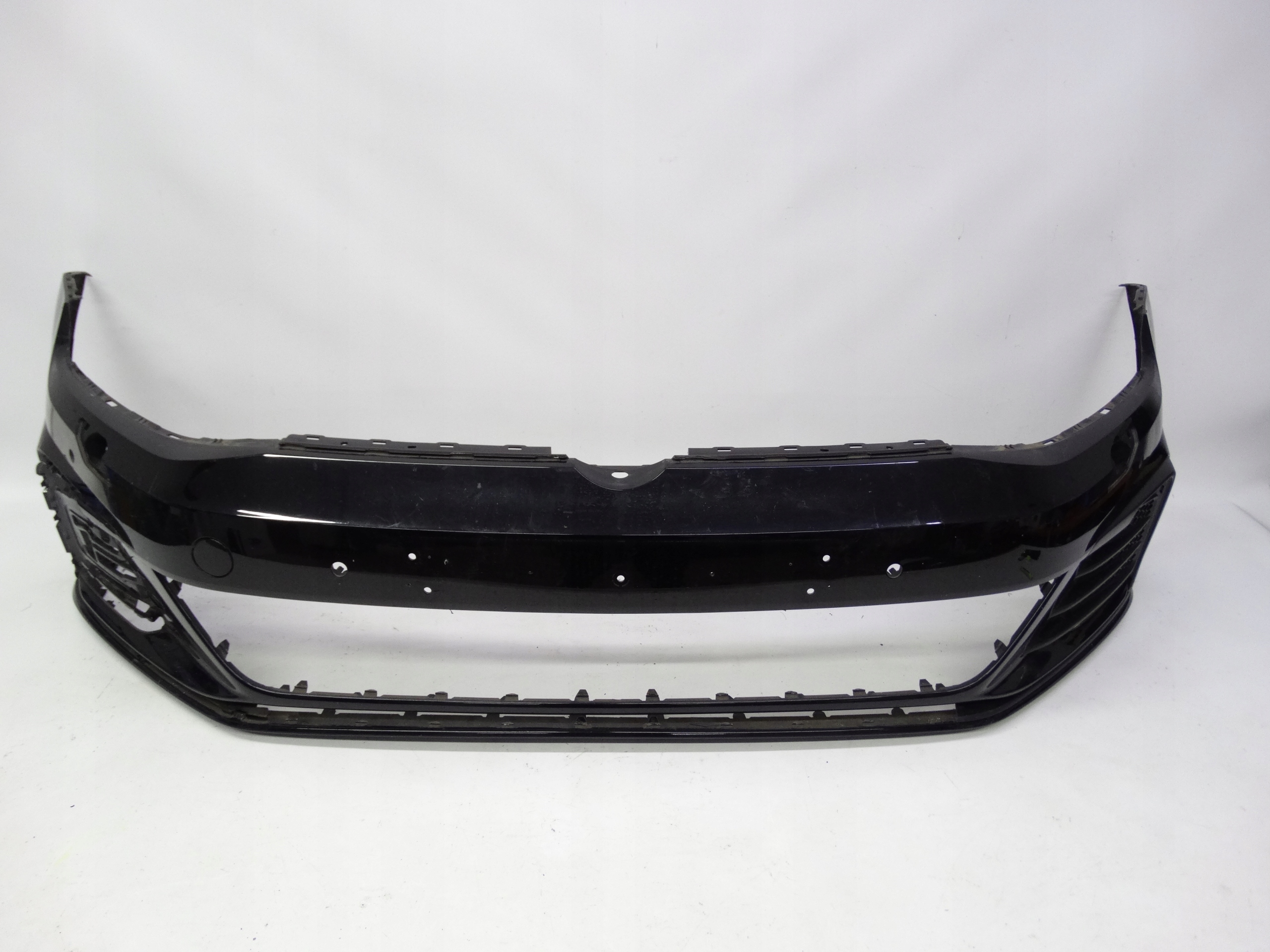 Second image of VW Golf VII GTE Lift 2017-2020 zderzak przedni 5GE807221D oryginalny