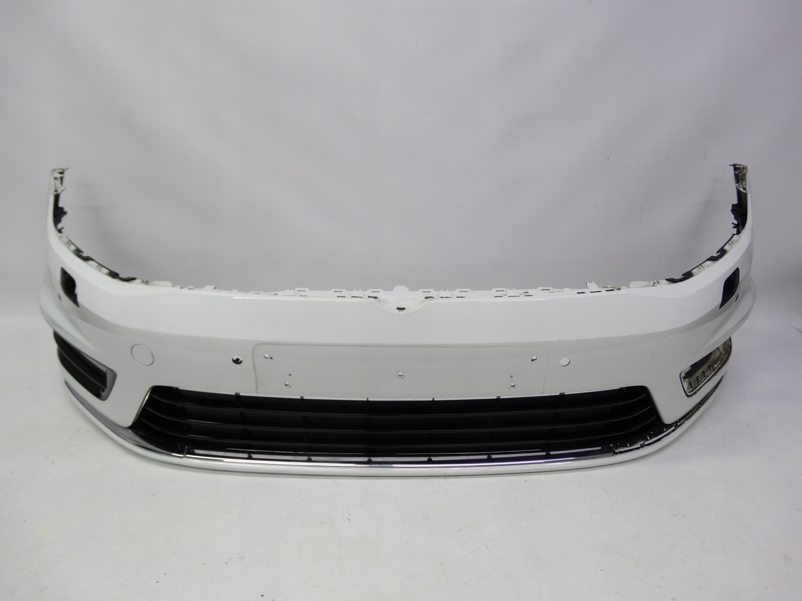 Second image of VW Golf VII R-Line 2012-2016 zderzak przedni 5G0807221AL oryginalny