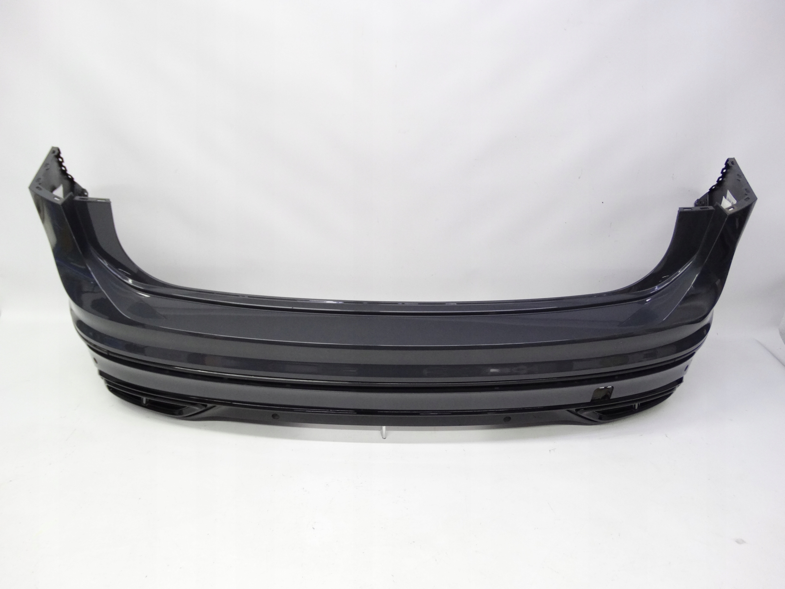 Second image of VW Tiguan II R-Line Lift 5NA 2020-2024 zderzak tylny oryginalny 5NA807417A