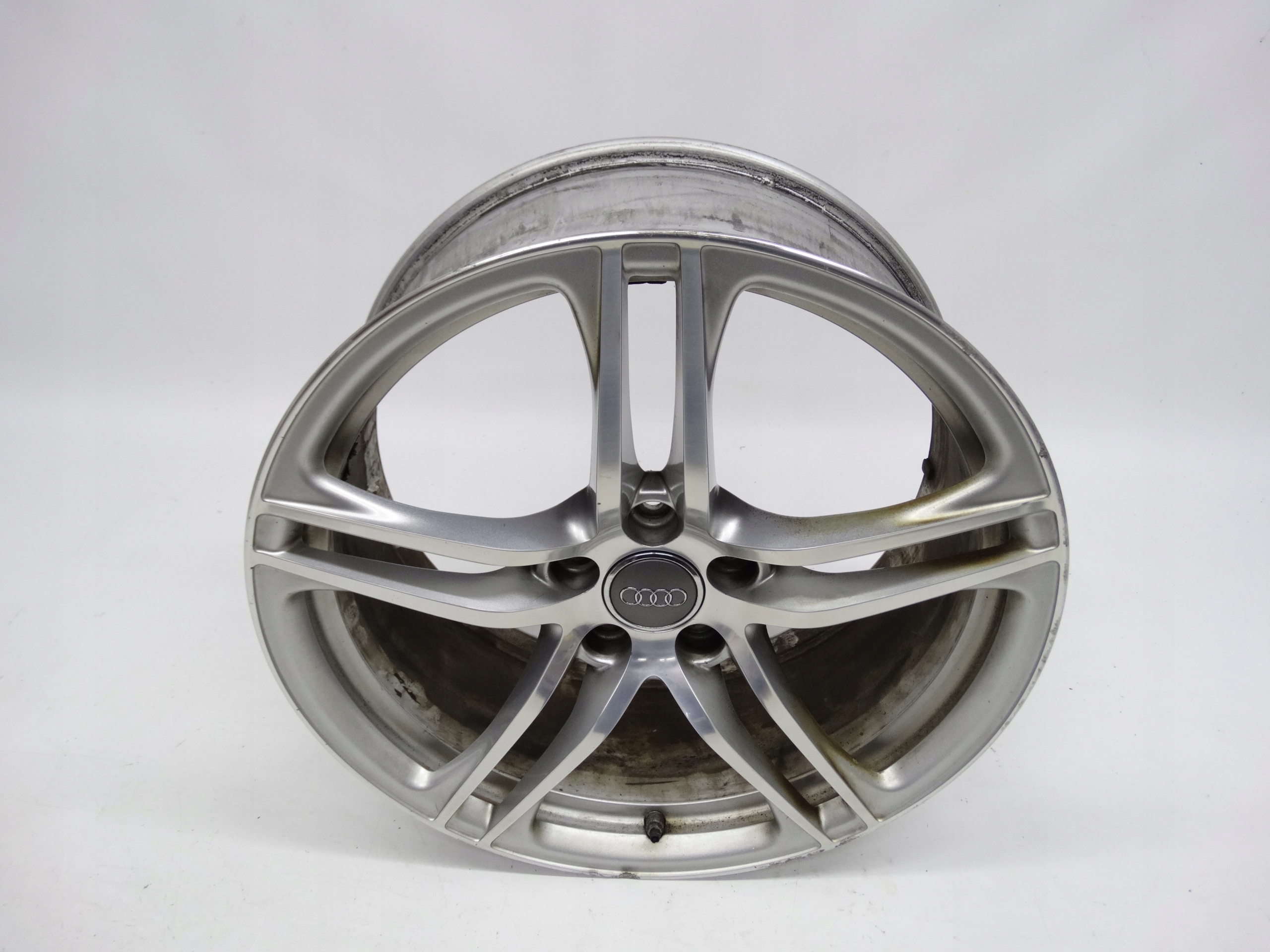 Second image of Audi R8 felga 19 cali przednia 420601025B 420601025H oryginalna