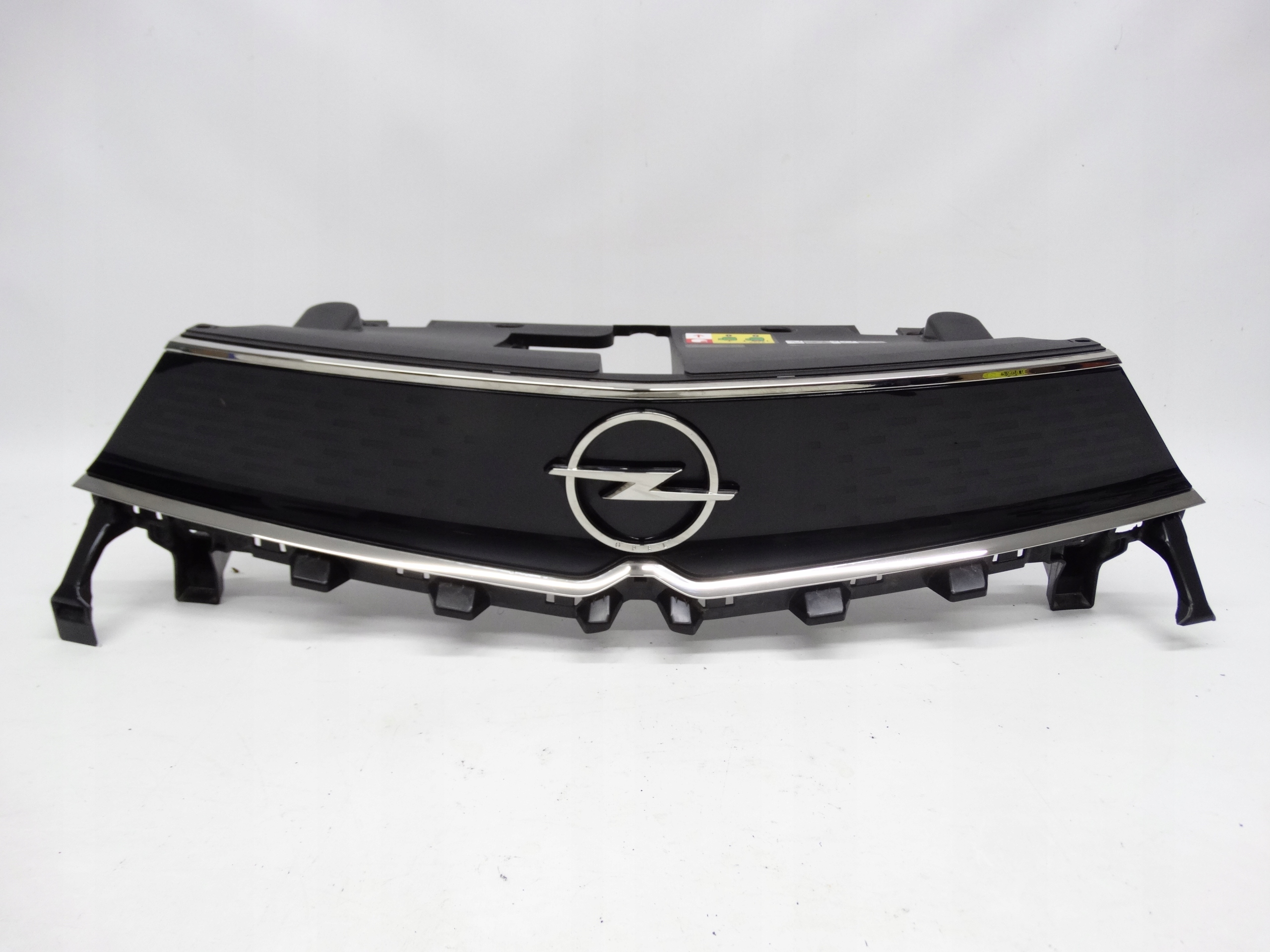 Second image of Opel Mokka B 2020-2024 grill atrapa chłodnicy 9835215080 oryginalna