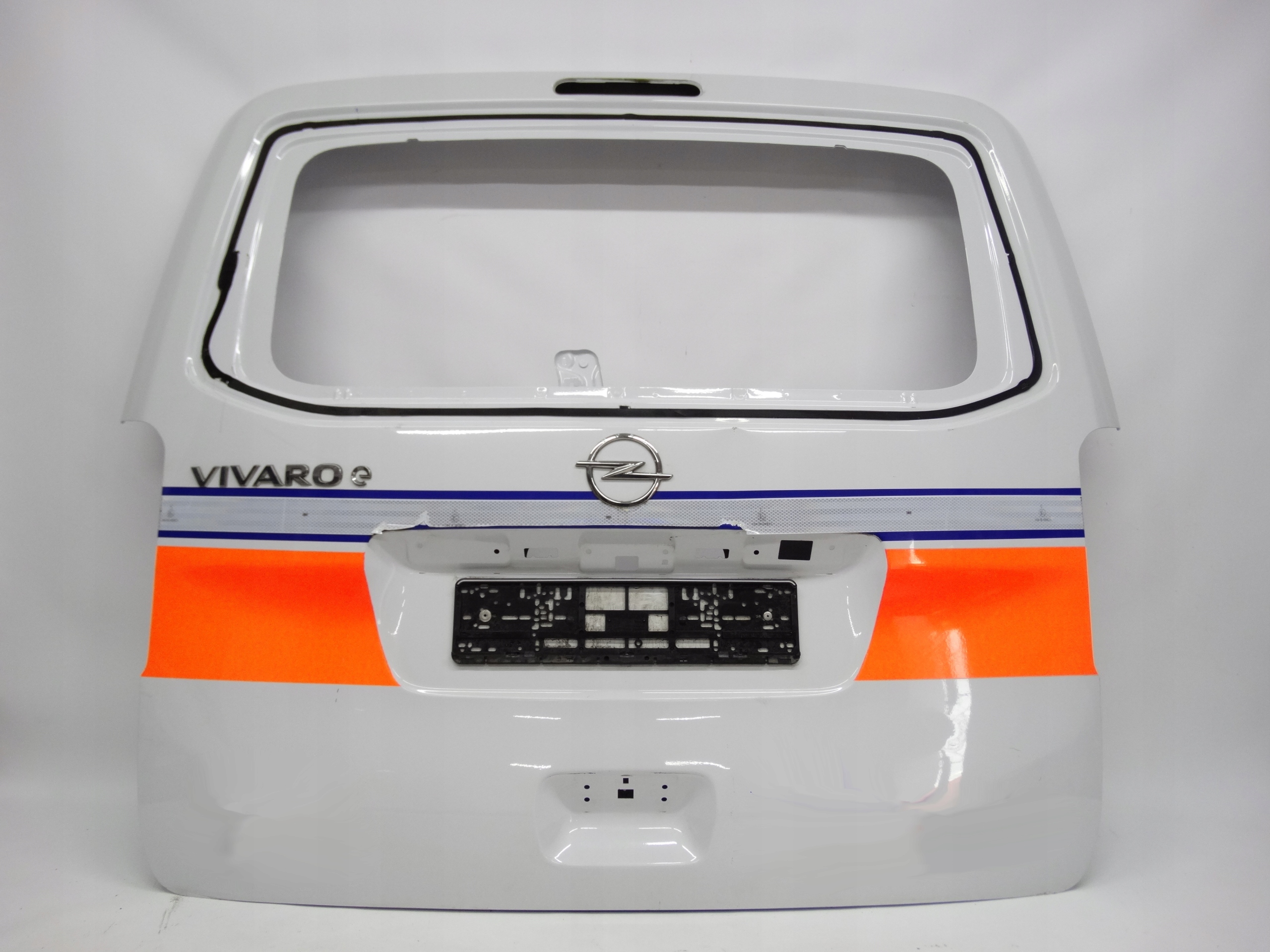 Second image of Opel Vivaro C Zafira Jumpy Expert Proace 2019+ klapa bagażnika oryginalna