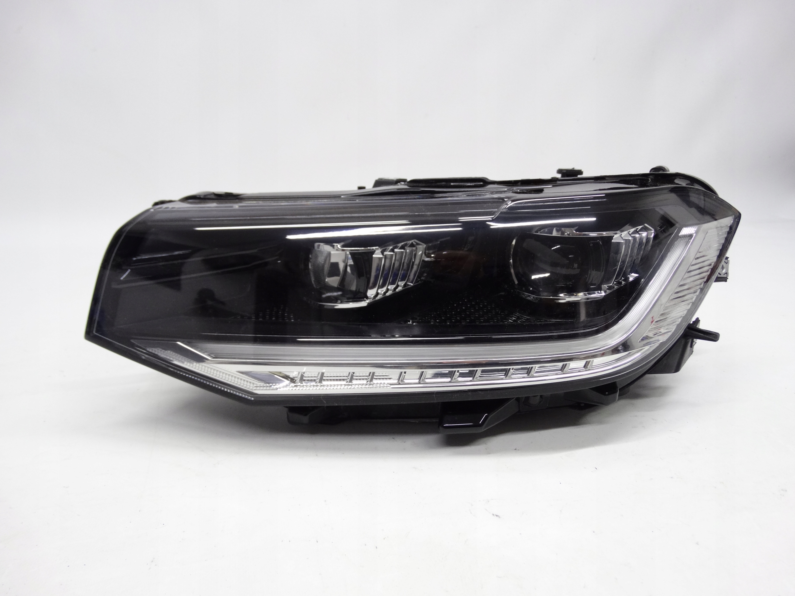 Second image of VW T-Cross 2GM 18-23 lampa lewa Full LED 2GM941035B oryginalna