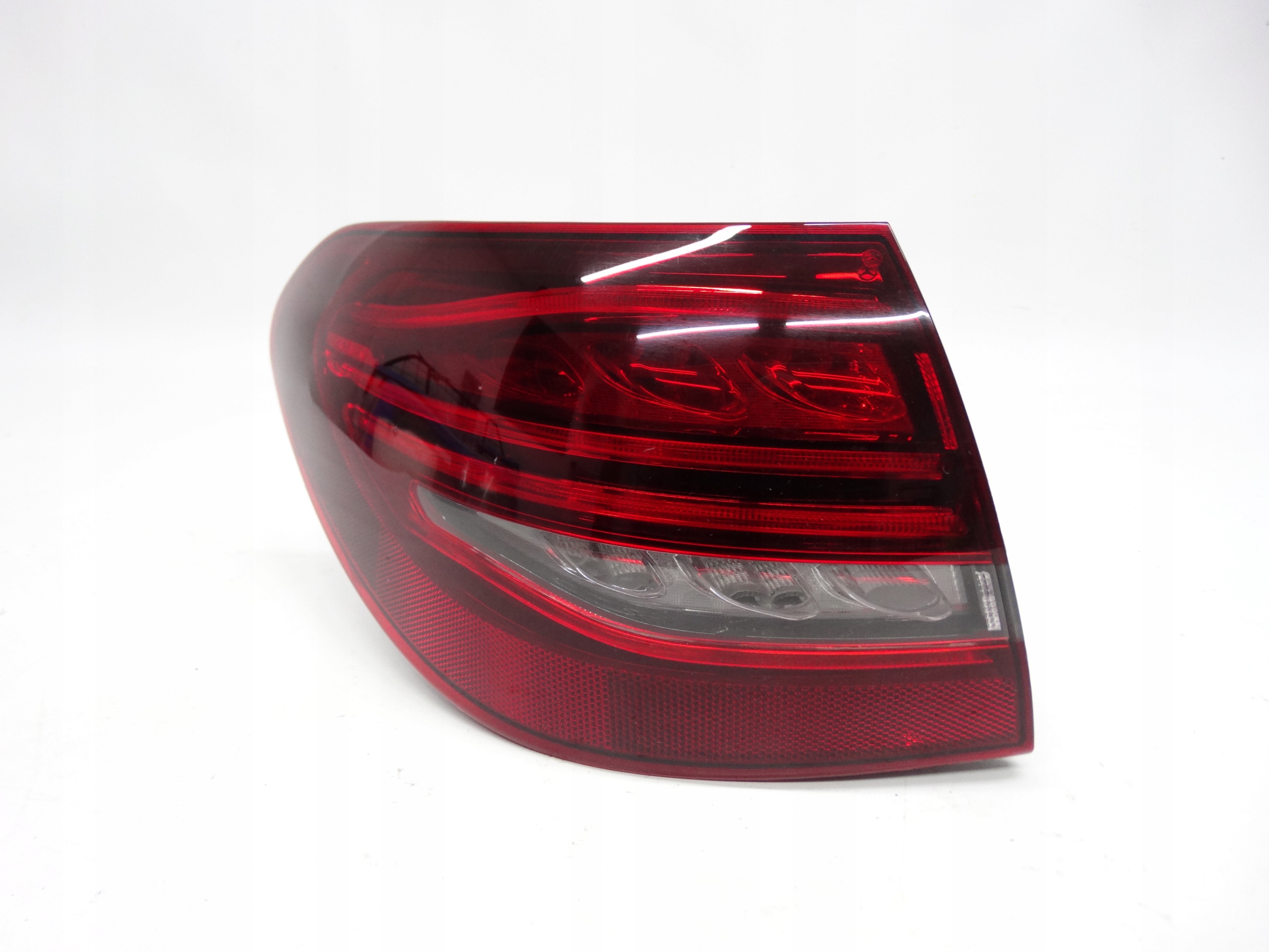 Second image of Mercedes C-Klasa W205 Kombi lift 18-21 lampa tylna lewa LED A2059062805