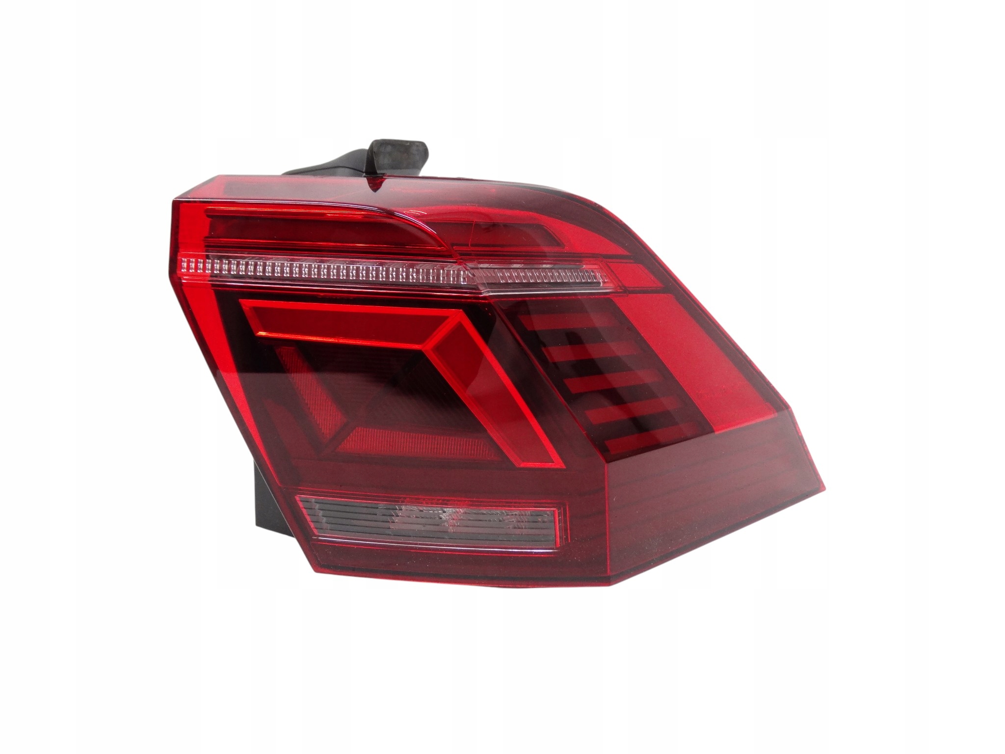 VW Tiguan II Lift 20-24 lampa tylna prawa LED IQ Light w błotnik 5NA945208J
