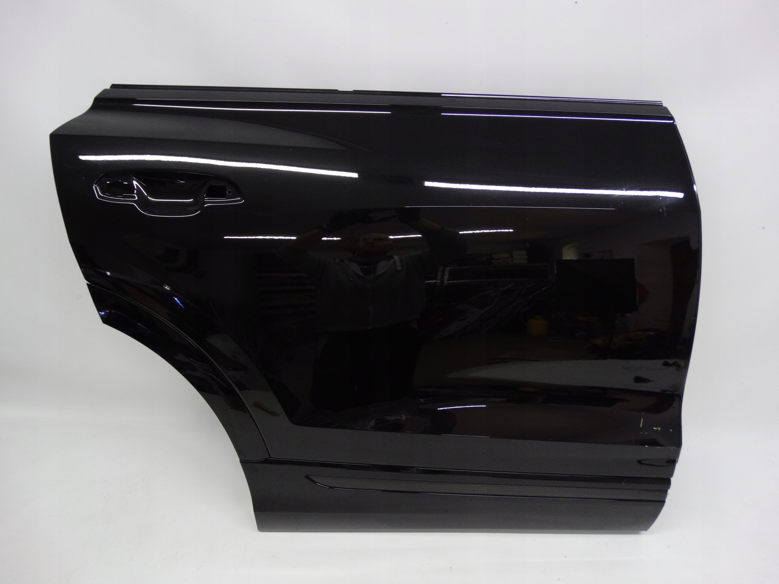 Second image of Audi Q8 4M 18- drzwi prawe tylne oryginalne 4M8833052C