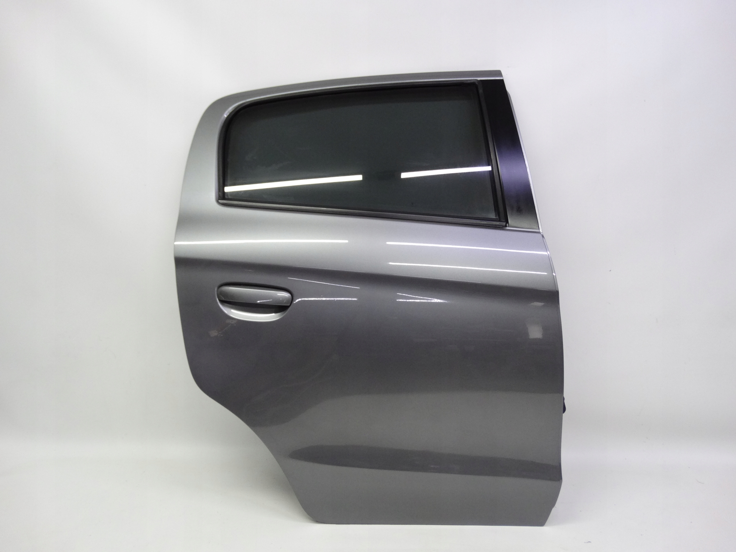 Second image of Mitsubishi Space Star II 2012+ drzwi prawe tylne oryginalne kompletne