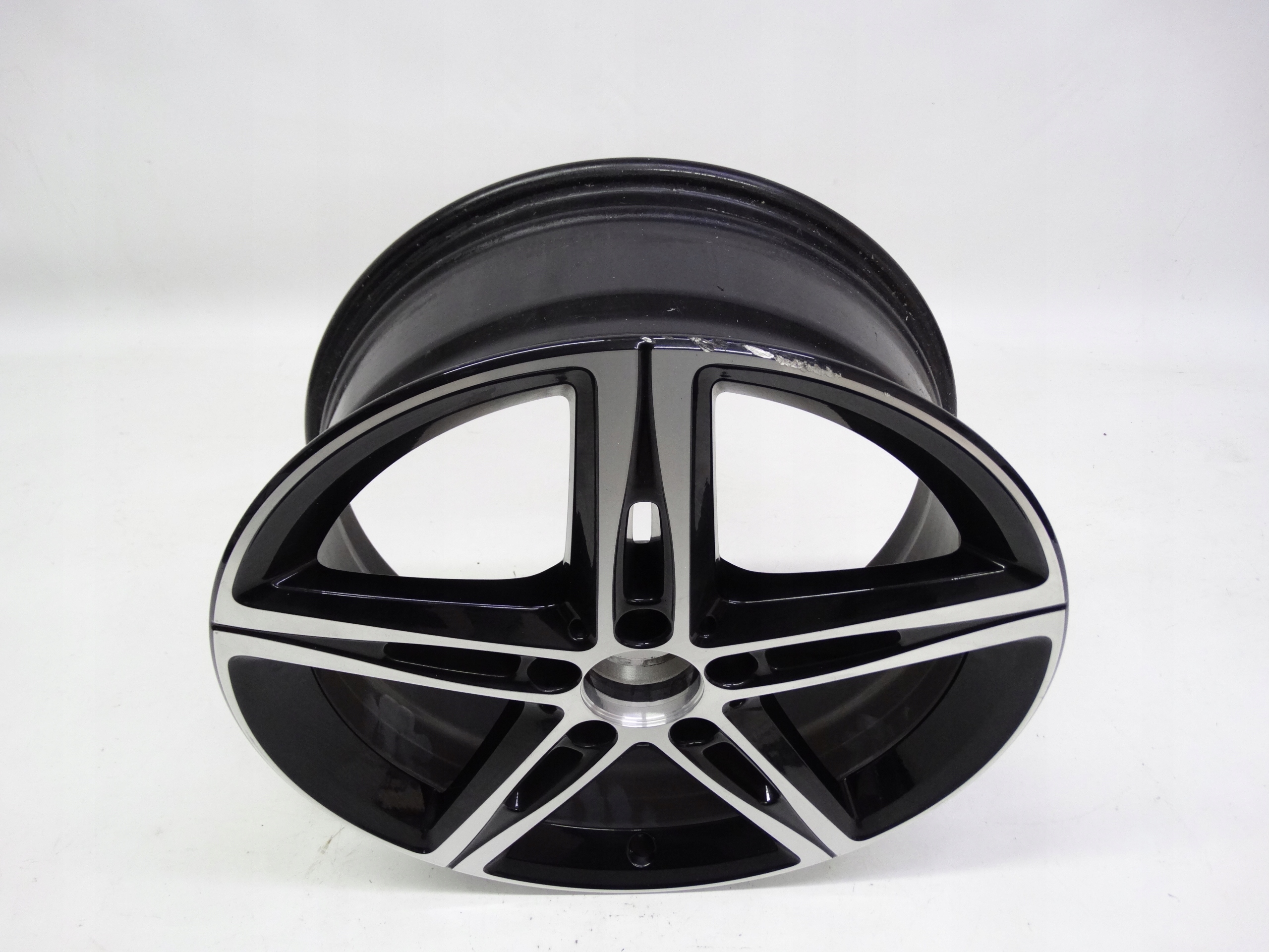 Second image of Mercedes A-Klasa W177 felga 18 cali A1774010700 oryginalna