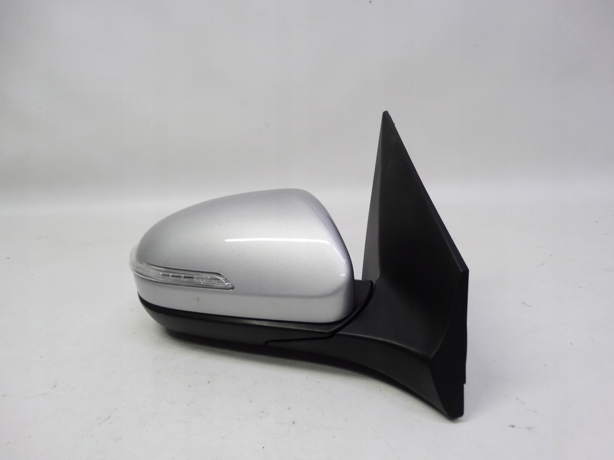 Second image of Hyundai i20 II 2014-2020 lusterko prawe 6 PIN oryginalne 87627-C8040