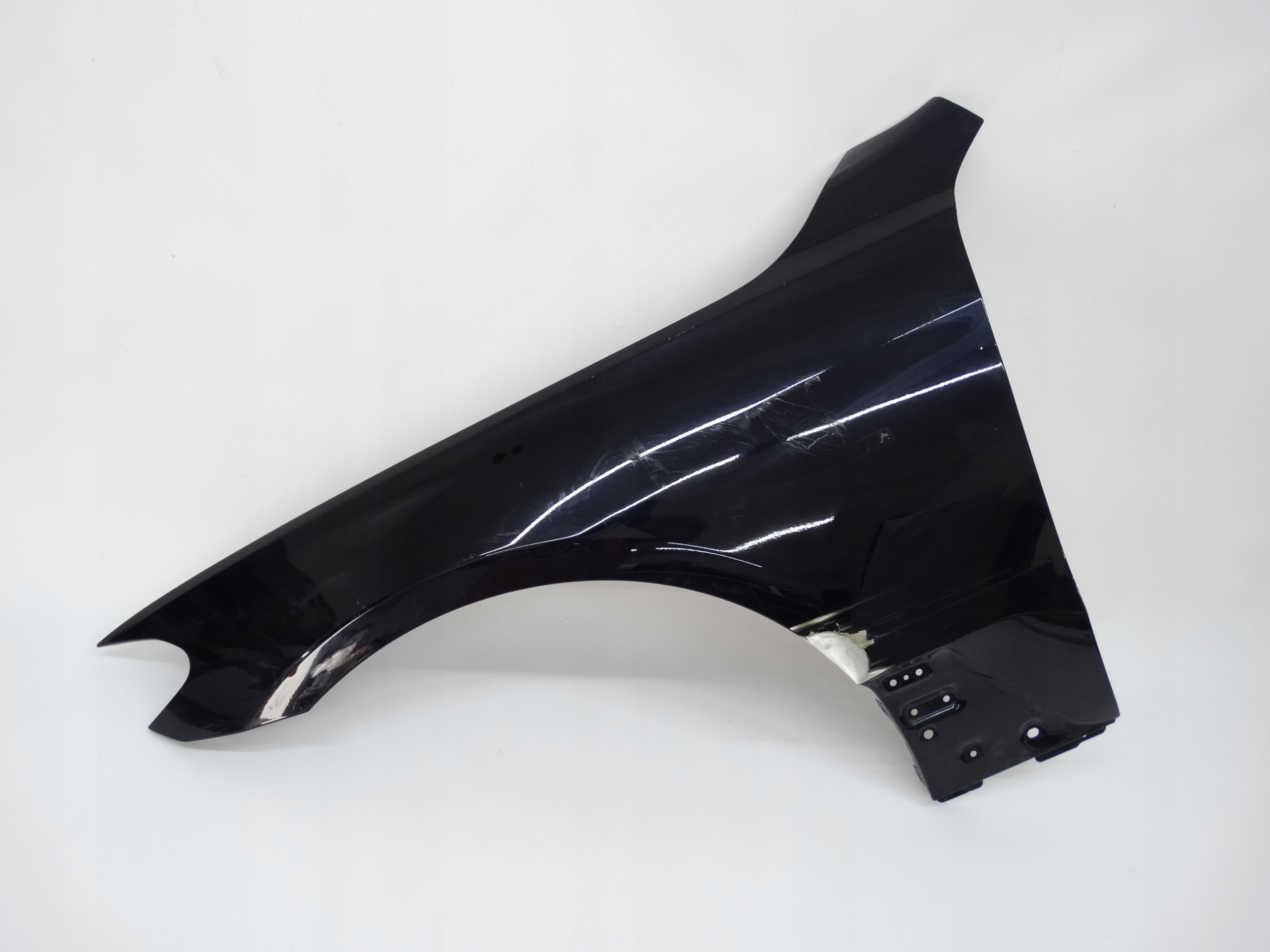 Second image of BMW 6 Gran Turismo G32 6GT błotnik lewy przedni