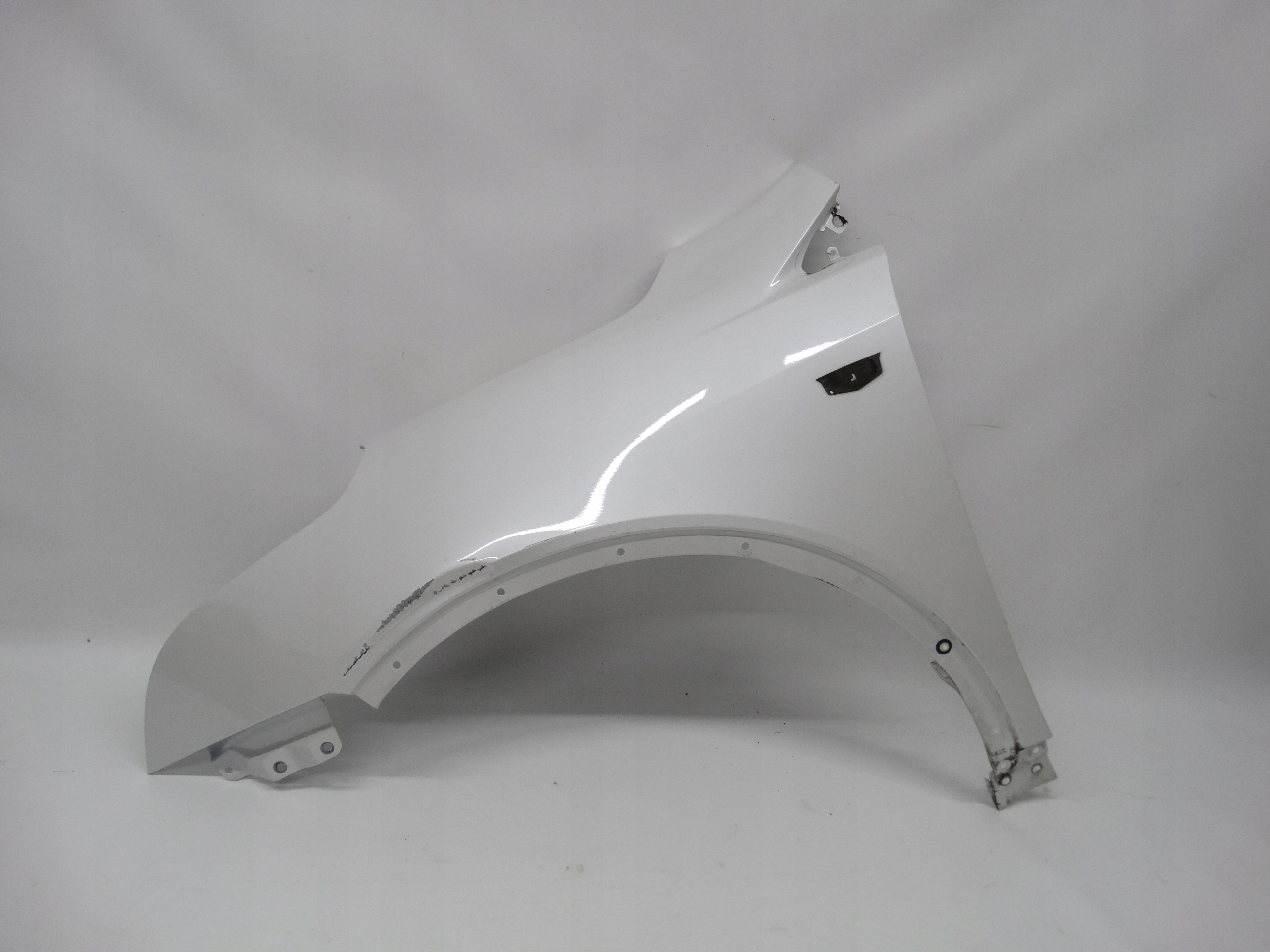 Second image of Cadillac XT5 17-23 błotnik lewy oryginalny 84132973