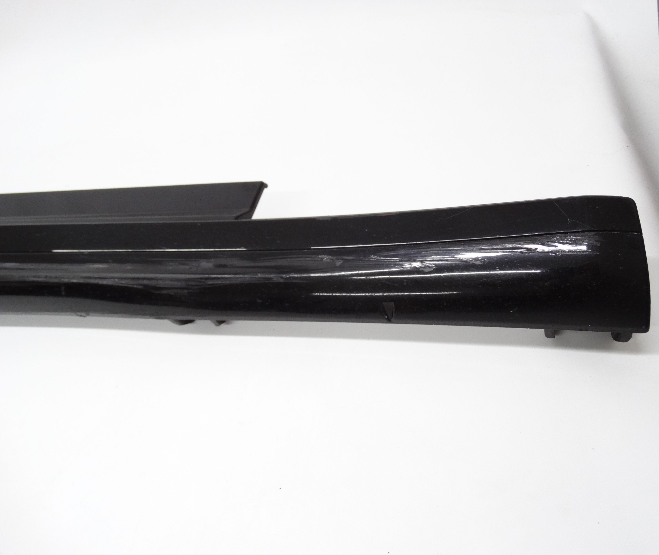 Second image of Maserati Quattroporte VI GTS M156 13- listwa progowa prawa 670010639