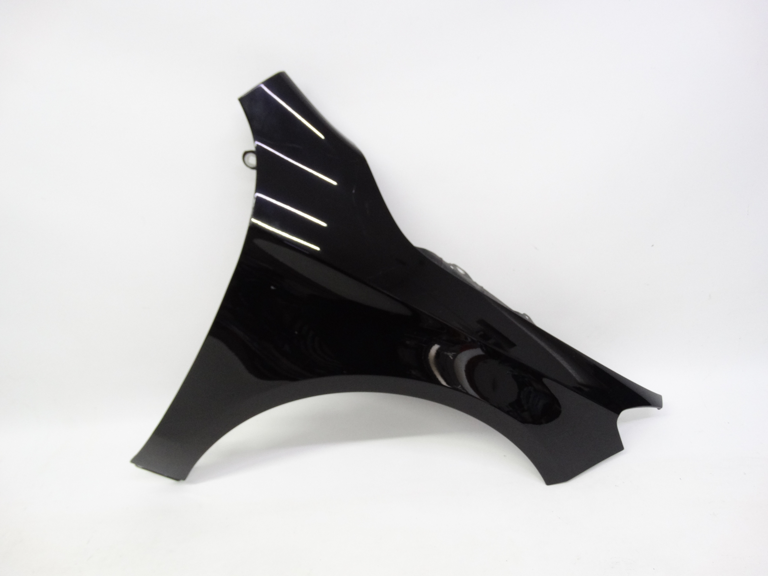 Second image of Mercedes CLA W117 13-19 błotnik prawy przedni oryginalny A1178810201