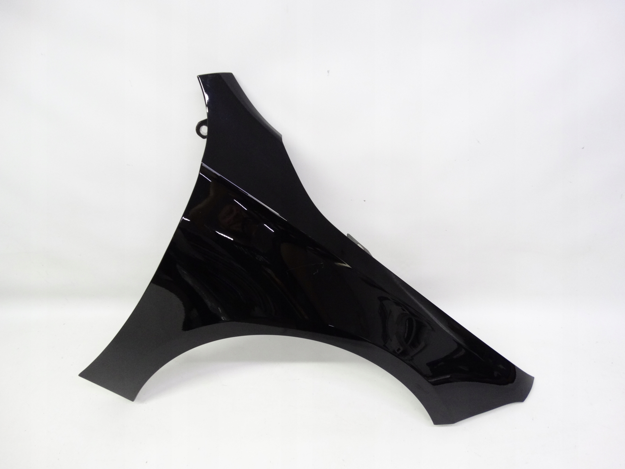 Second image of Mercedes A-Klasa W177 2018+ błotnik prawy przedni oryginalny