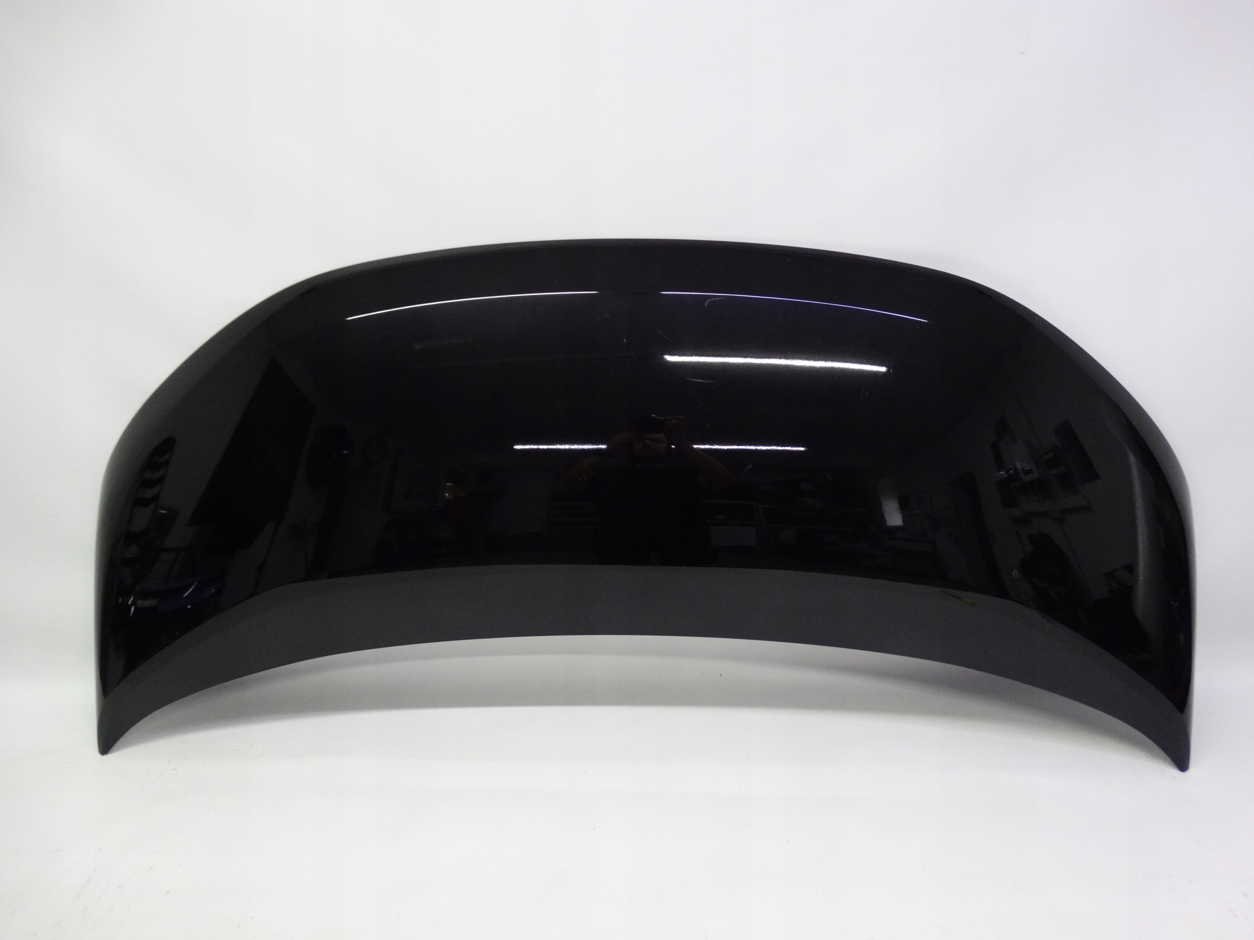 Second image of VW T7 Multivan Transporter 2021+ maska pokrywa silnika oryginalna