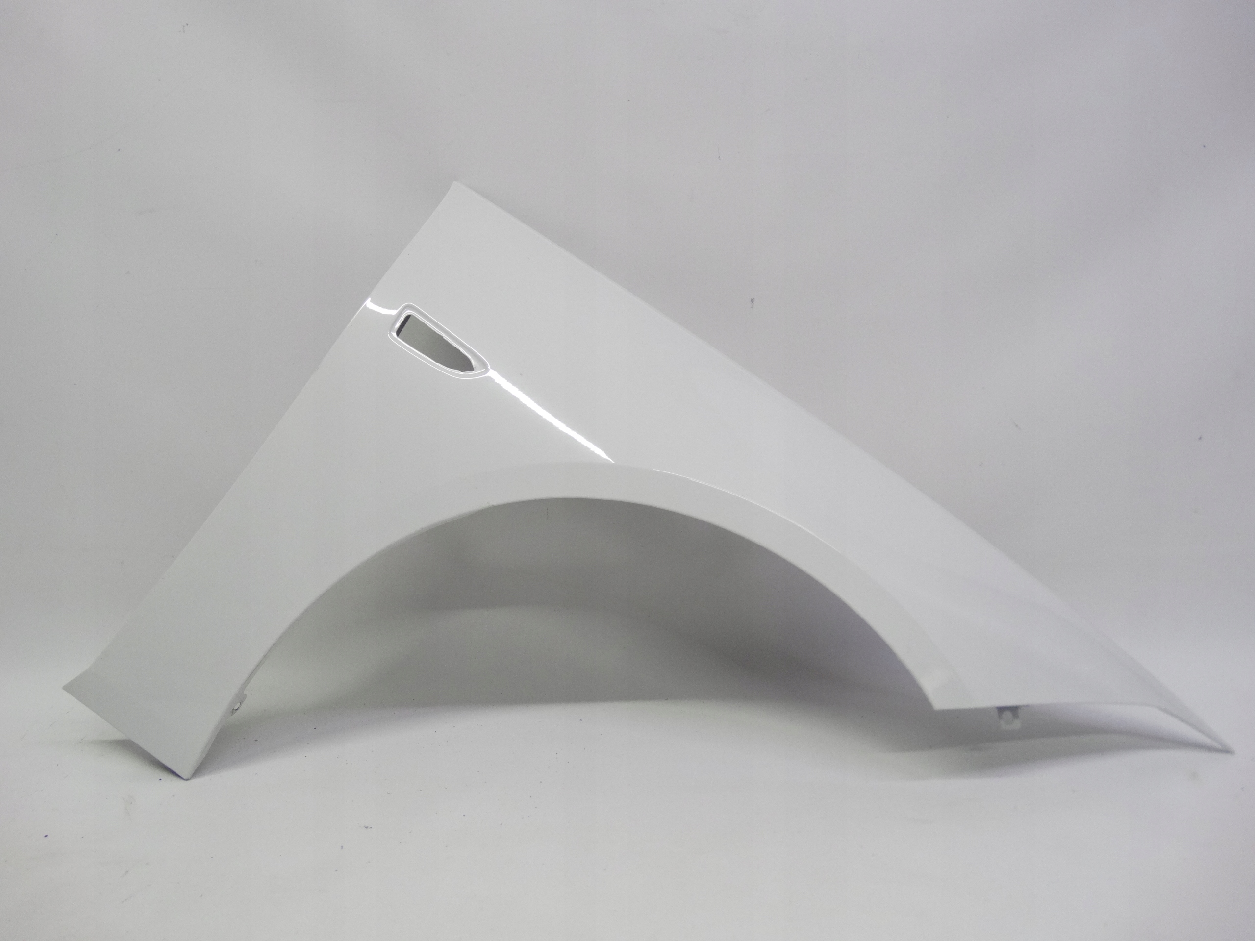 Second image of Opel Insignia B 2017-2022 błotnik prawy przedni oryginalny