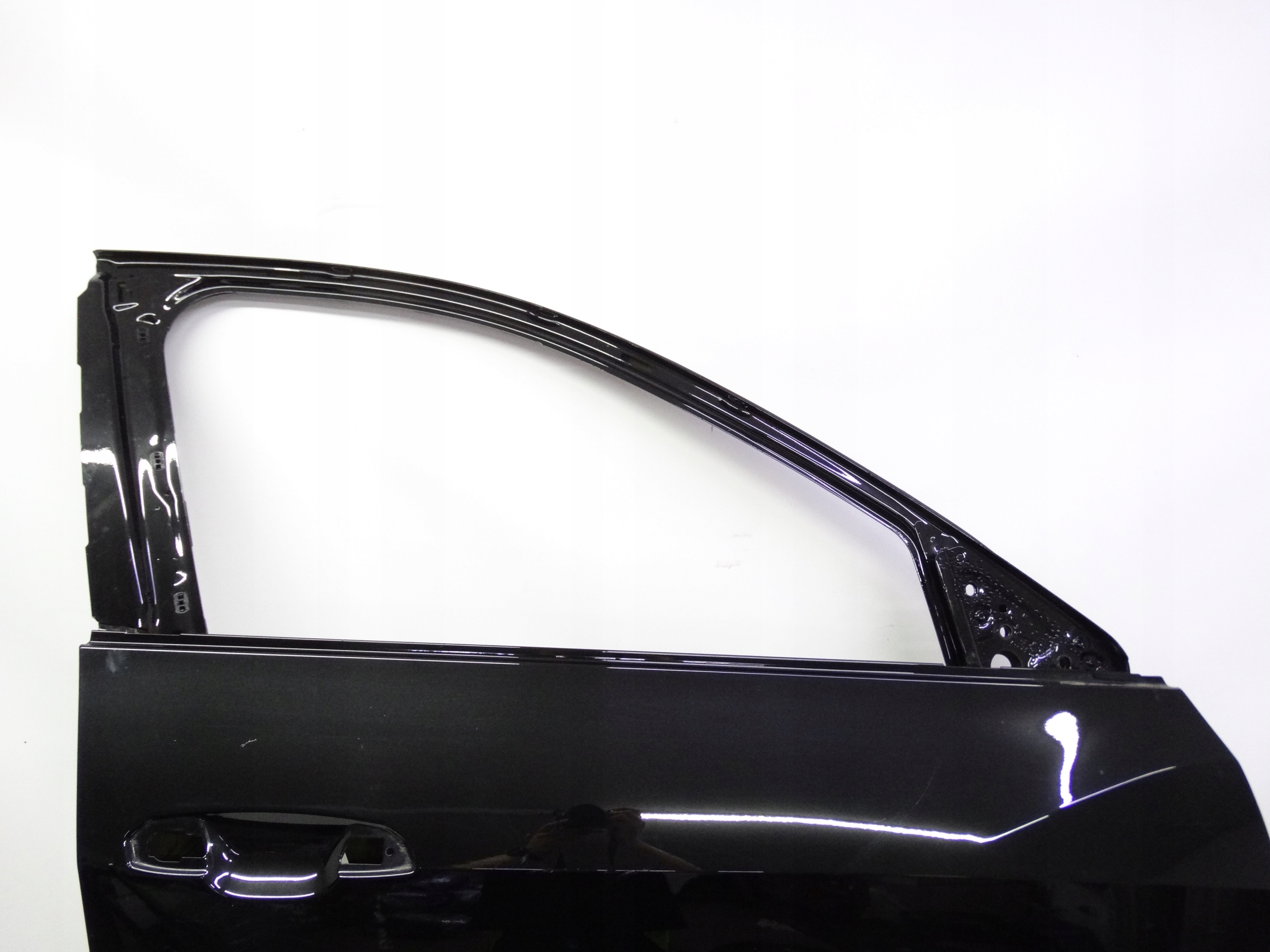 Second image of Audi Q8 e-tron 2018-2025 drzwi prawe przednie oryginalne