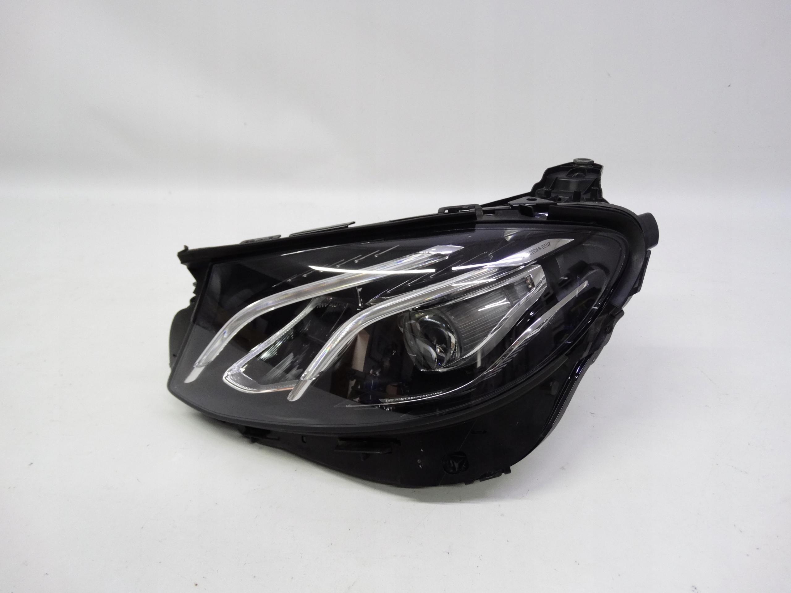 Second image of Mercedes E-Klasa W213 16-20 lampa lewa High Performance LED A2139067706