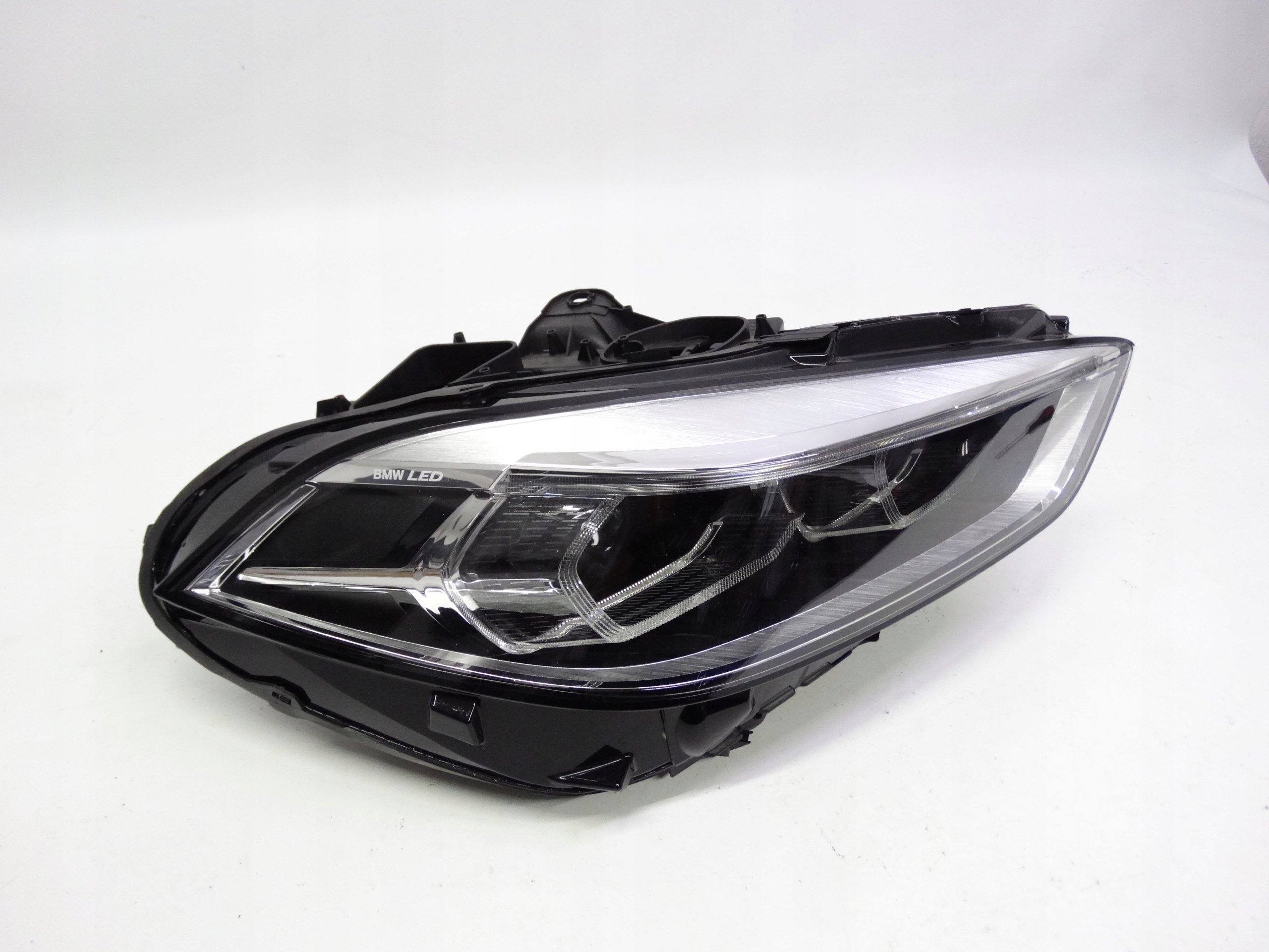 Second image of BMW 1 F40 2019-2024 lampa prawa Full LED 9482812 oryginalna