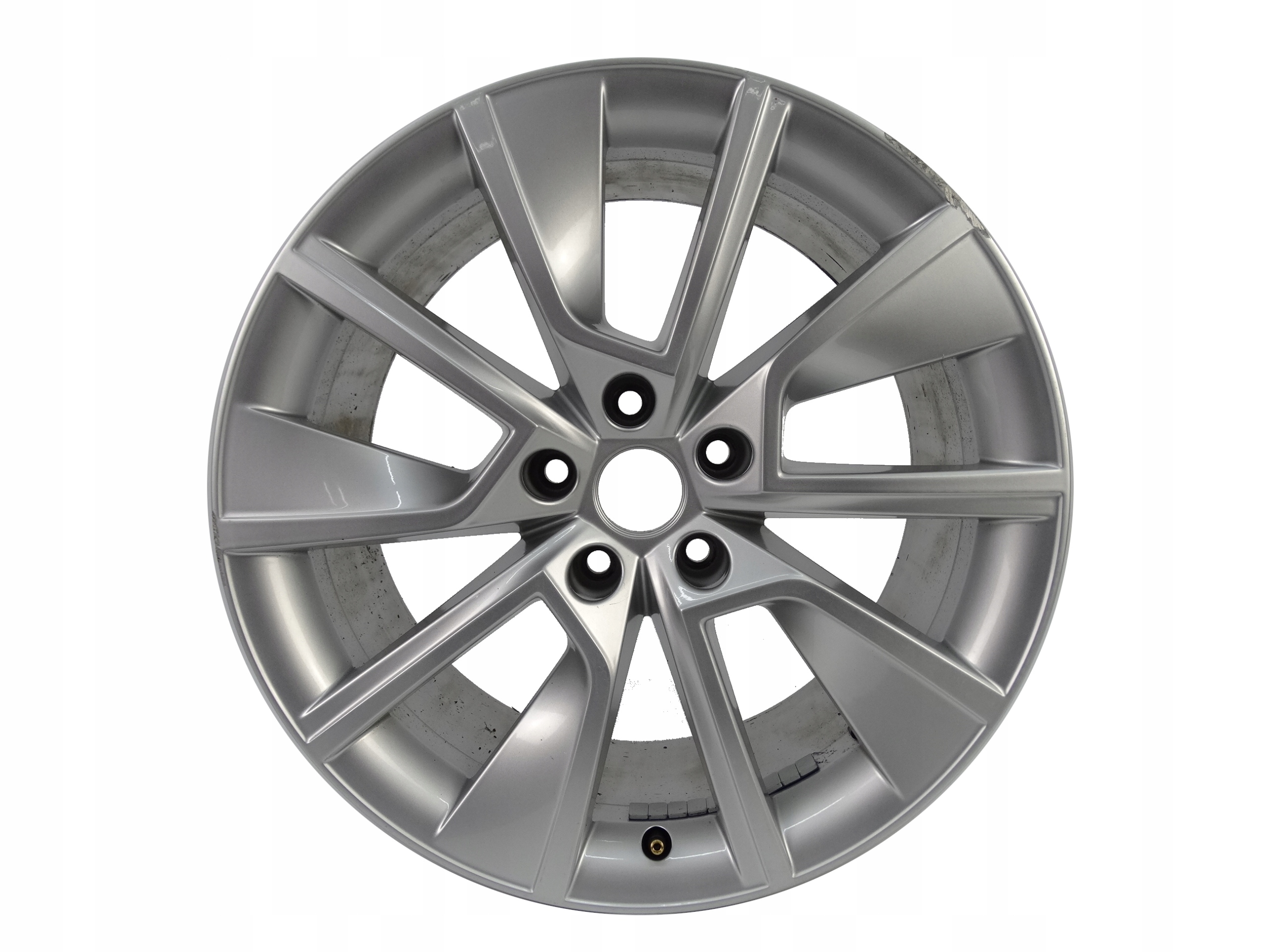 Skoda SuperB III 3V0 felga 18 cali 3V0601025BC