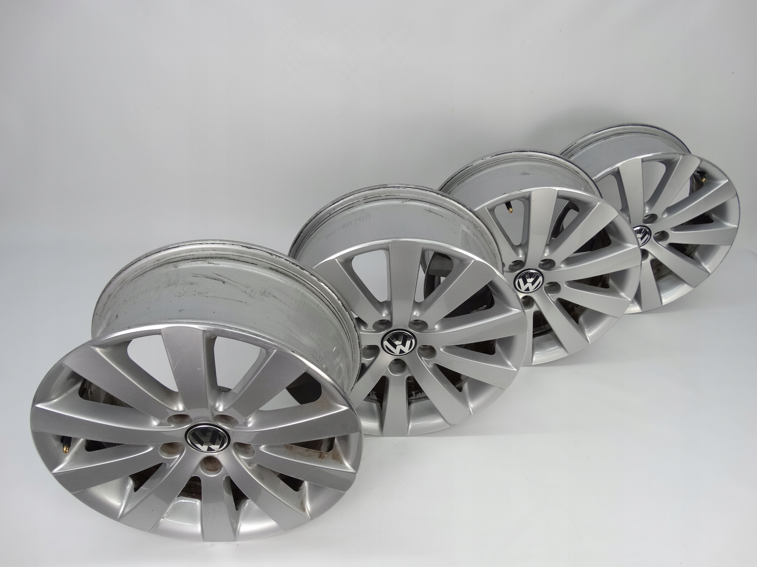 Second image of VW Passat B6 komplet felg 17 cali 3C0601025AJ