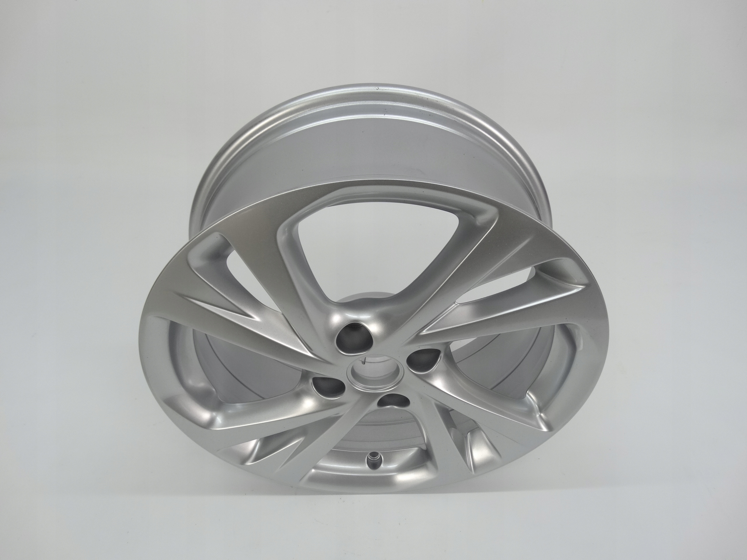 Second image of Opel Corsa F felga 17 cali 39182182 oryginał NOWA