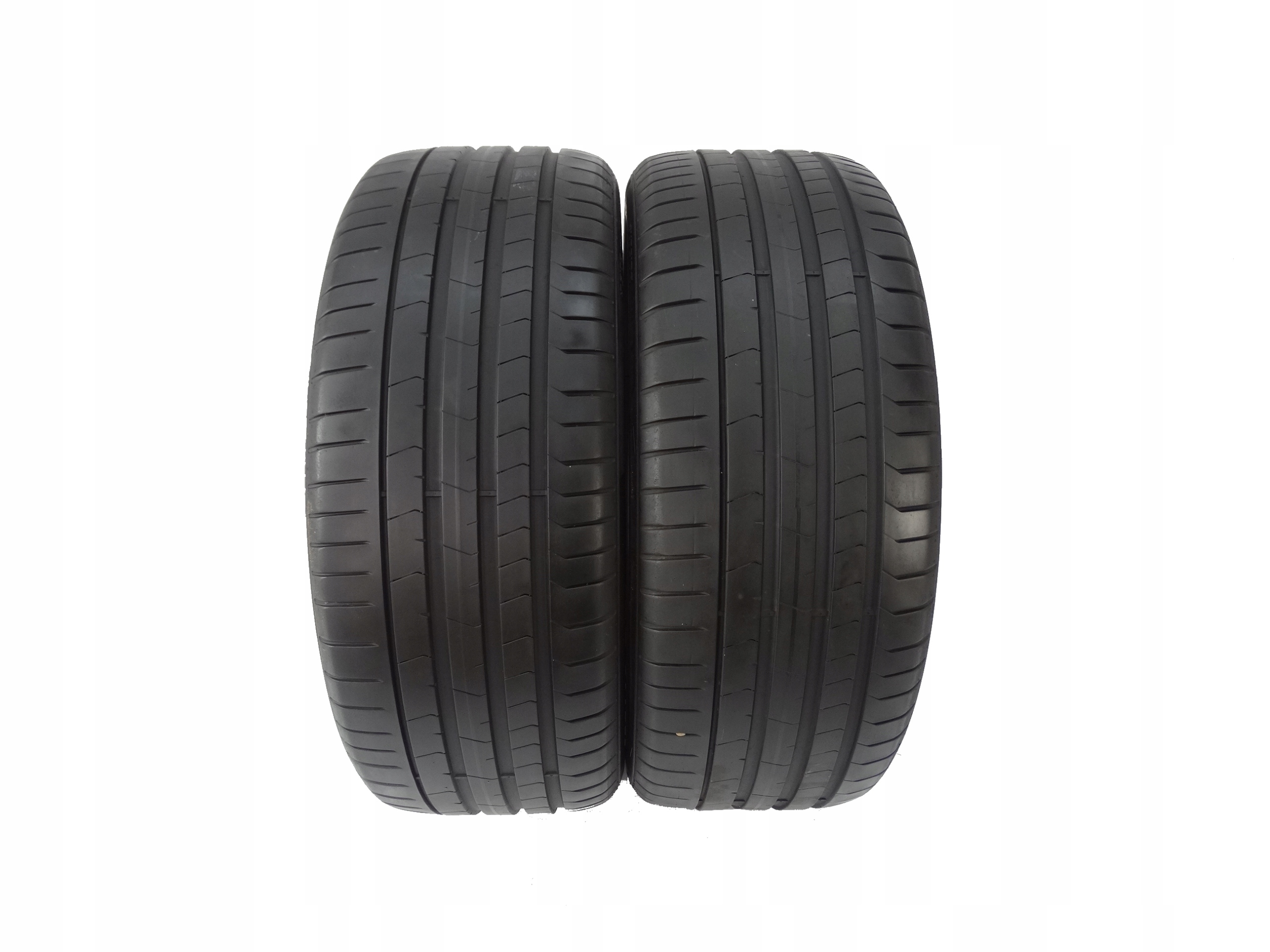 Pirelli P Zero 255/40/21 5,7mm 2018