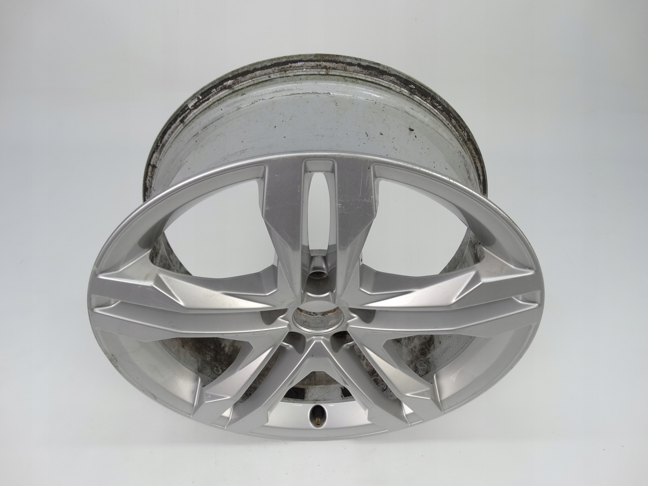 Second image of Audi A4 B9 Allroad 8W felga 18 cali 8W9601025B