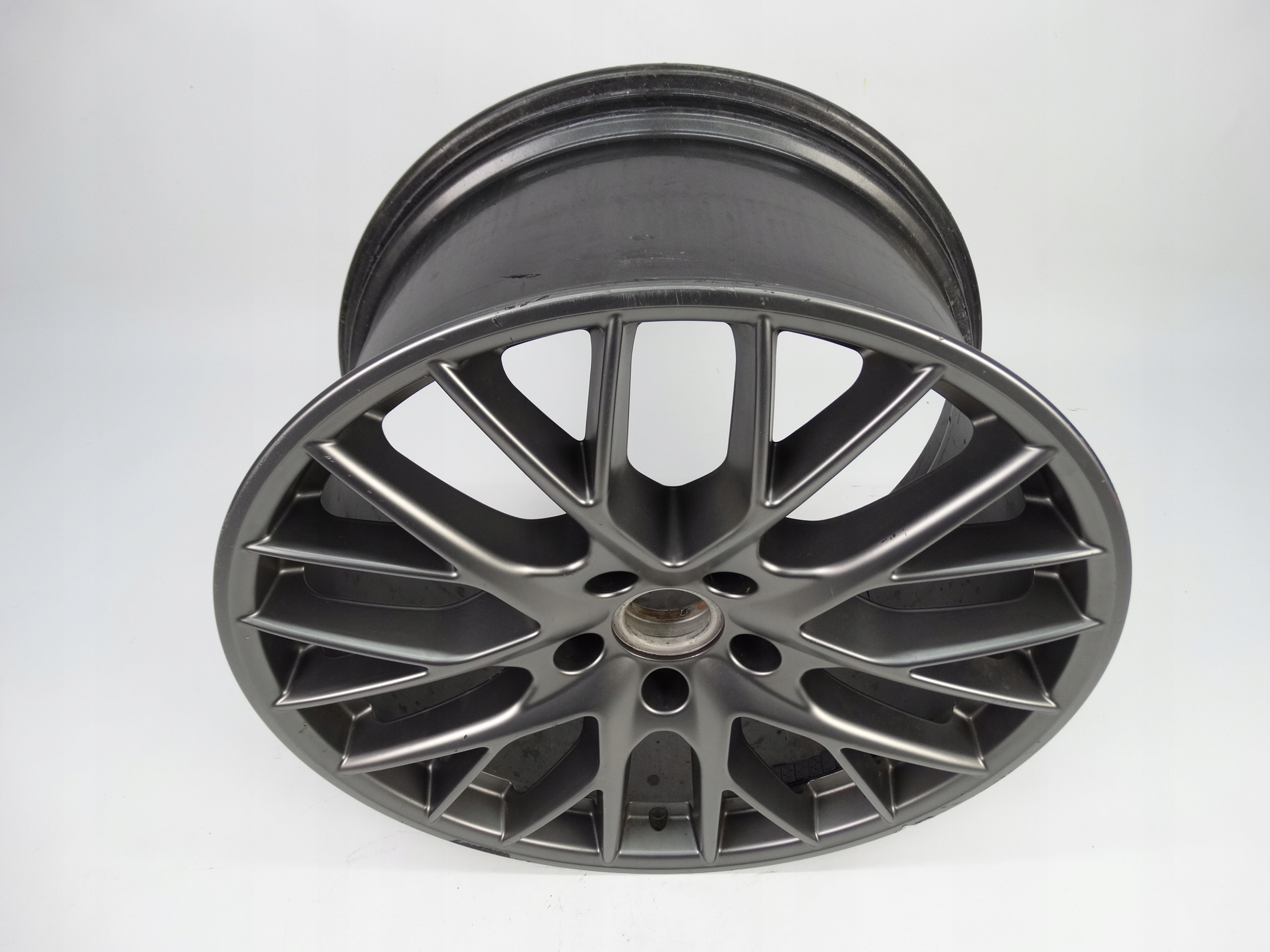 Second image of Porsche Panamera 971 felga 21 cali 971601025K tył