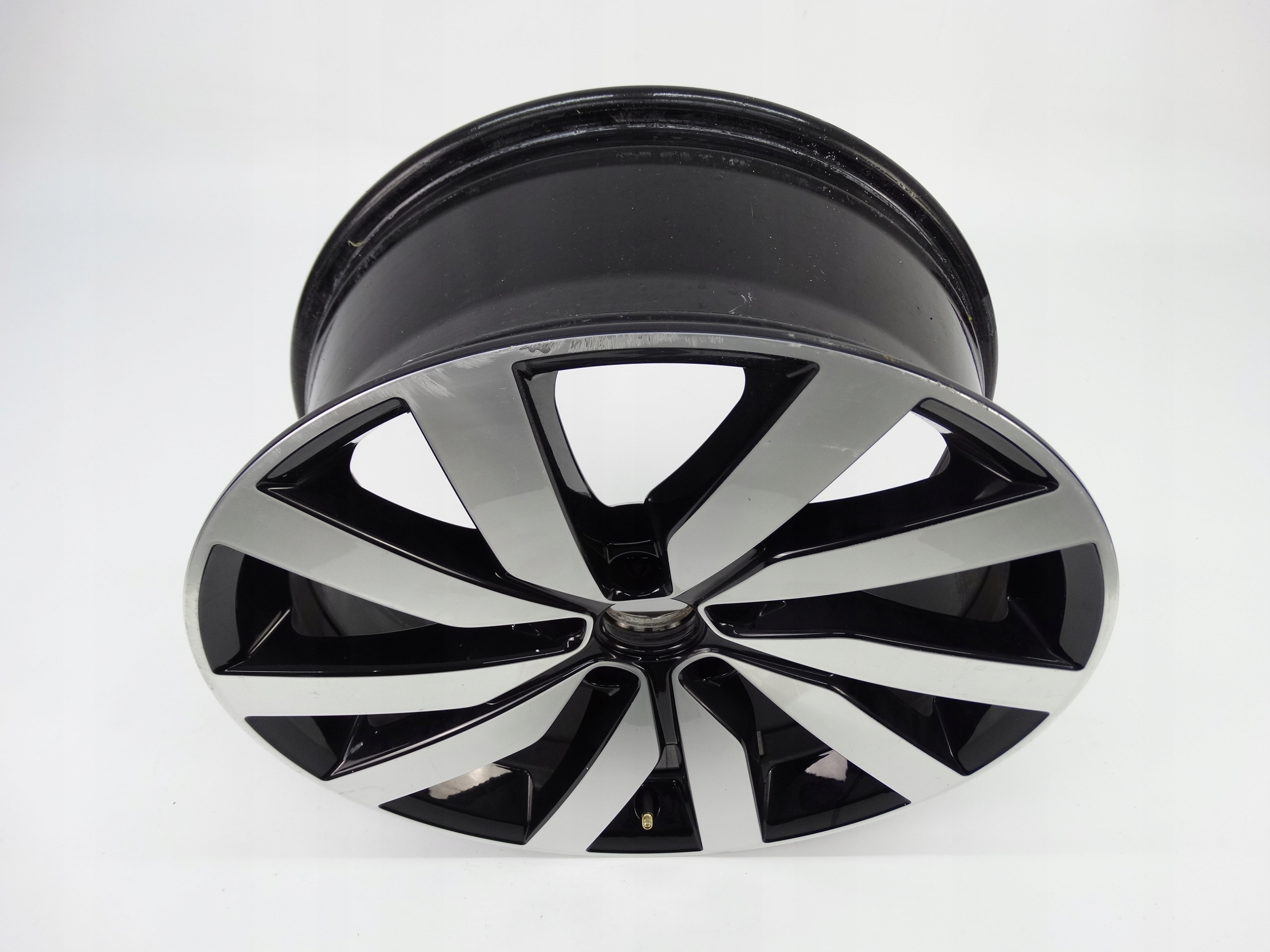 Second image of VW Sharan 7N0 felga 18 cali oryginalna 7N0601025P