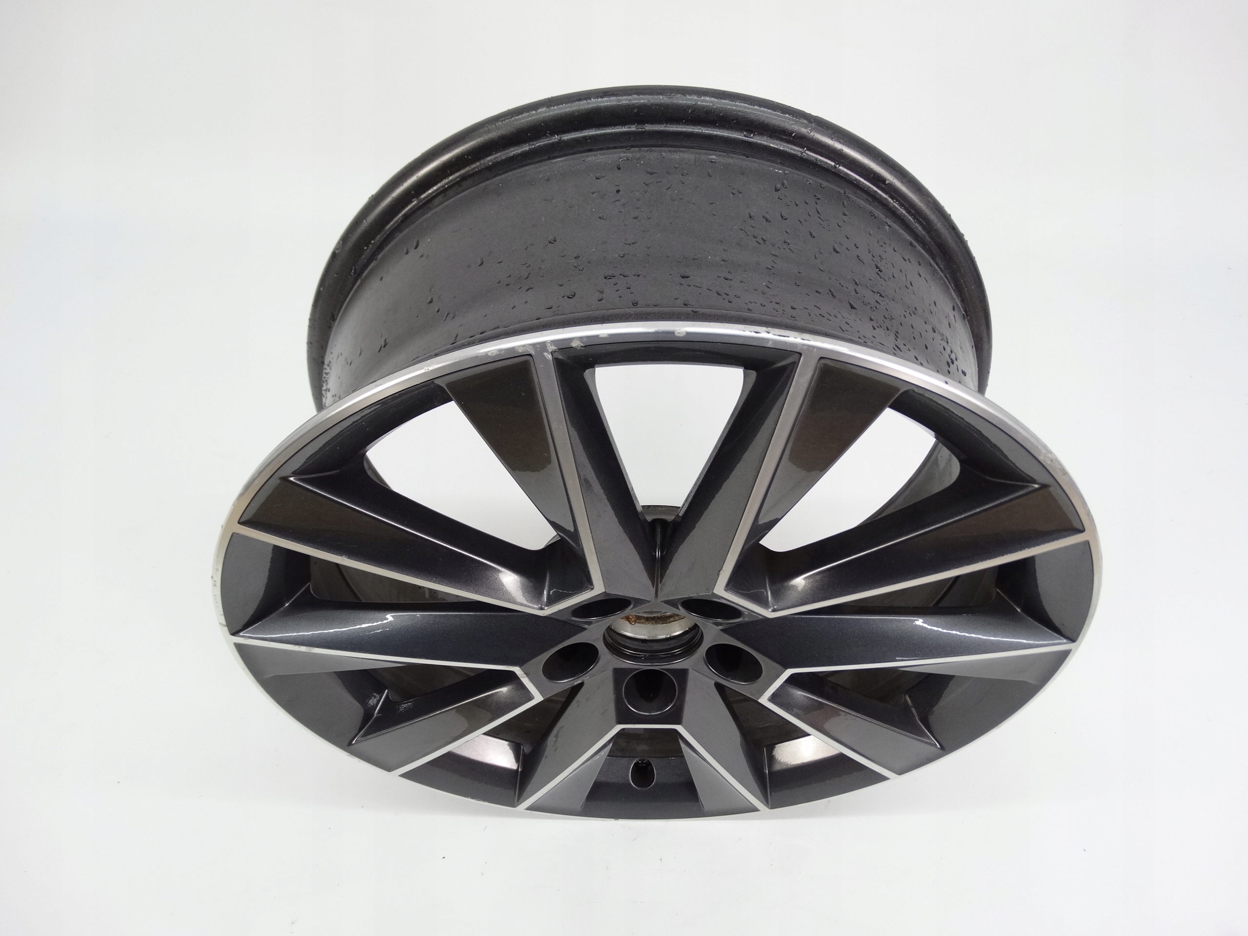 Second image of Skoda Rapid Fabia felga 17 cali 5JJ601025F