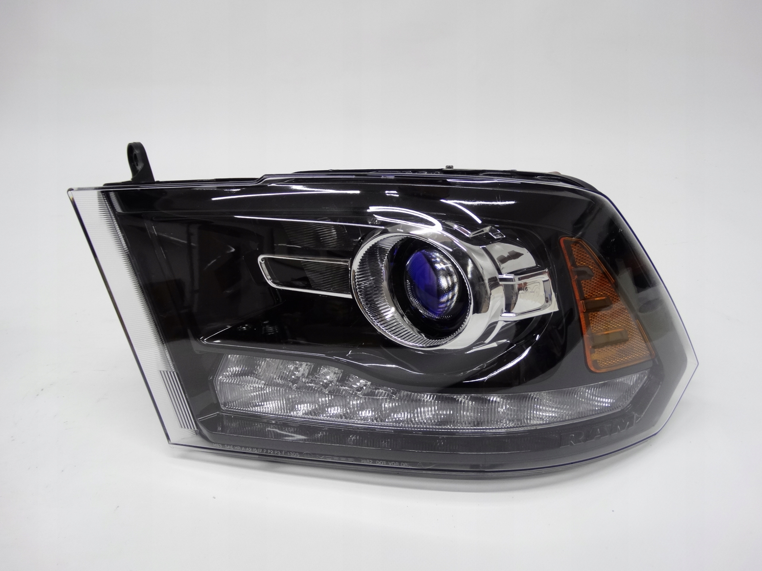 Second image of RAM 1500 Lift 15-18 czarne oryginalne NOWE komplet