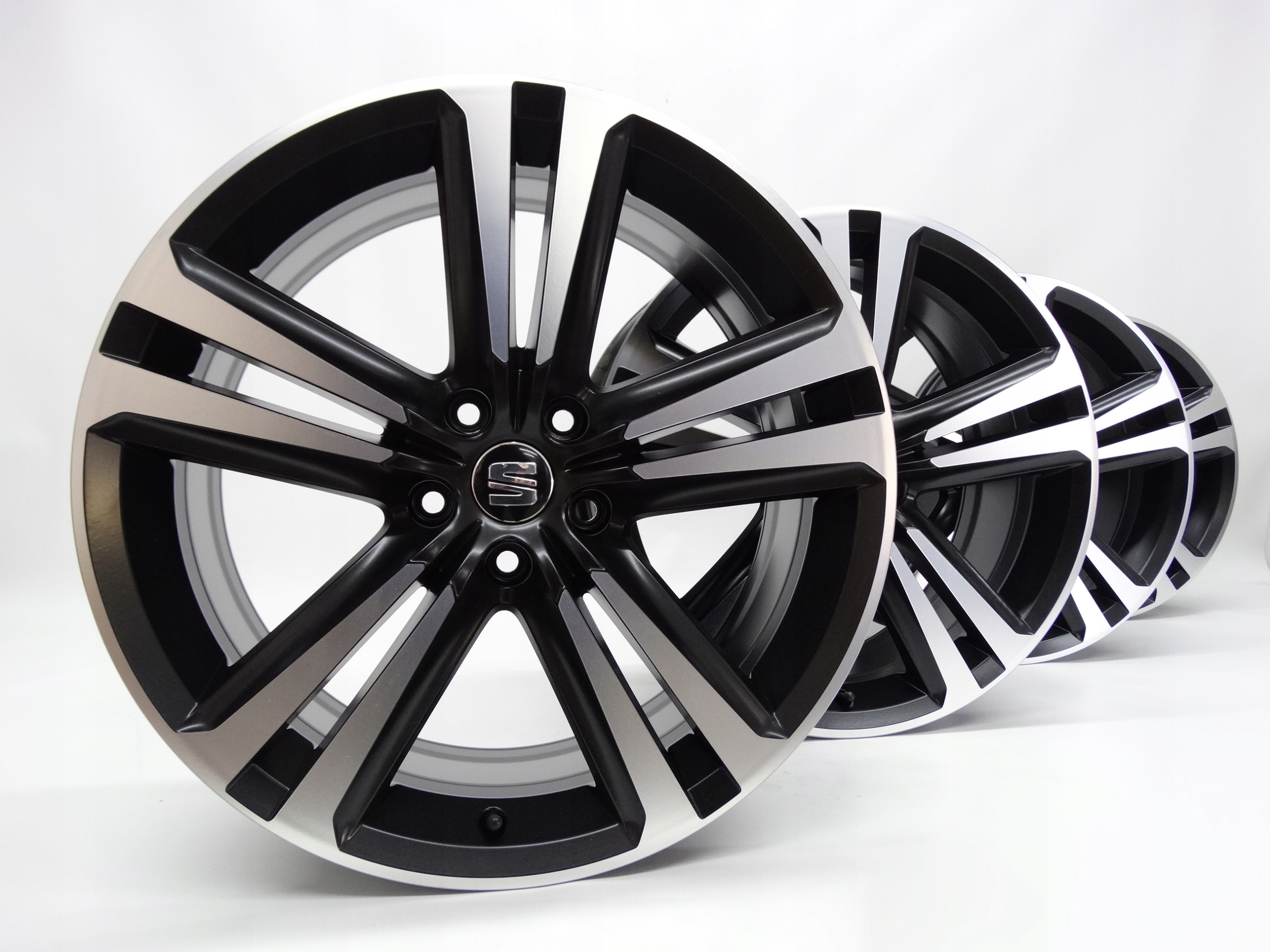 Second image of Seat Leon Cupra III 5F komplet 19 cali 5F0601025K