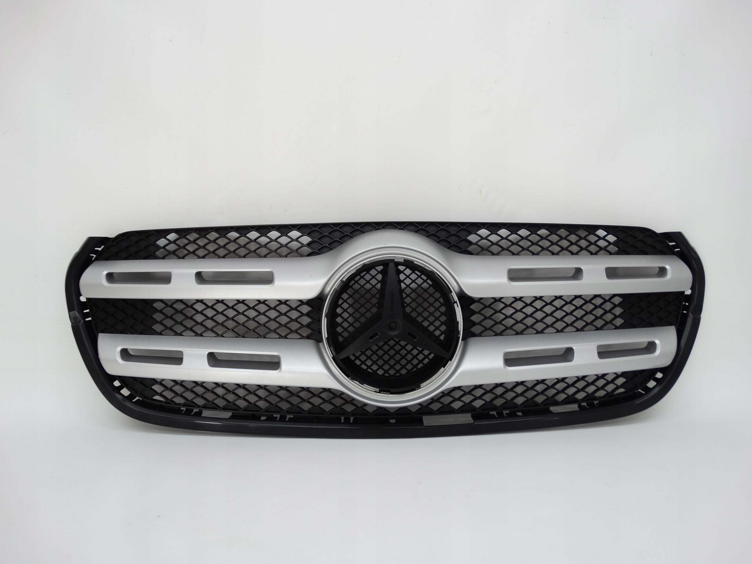 Second image of Mercedes X-Klasa W470 17-20 grill atrapa oryginał