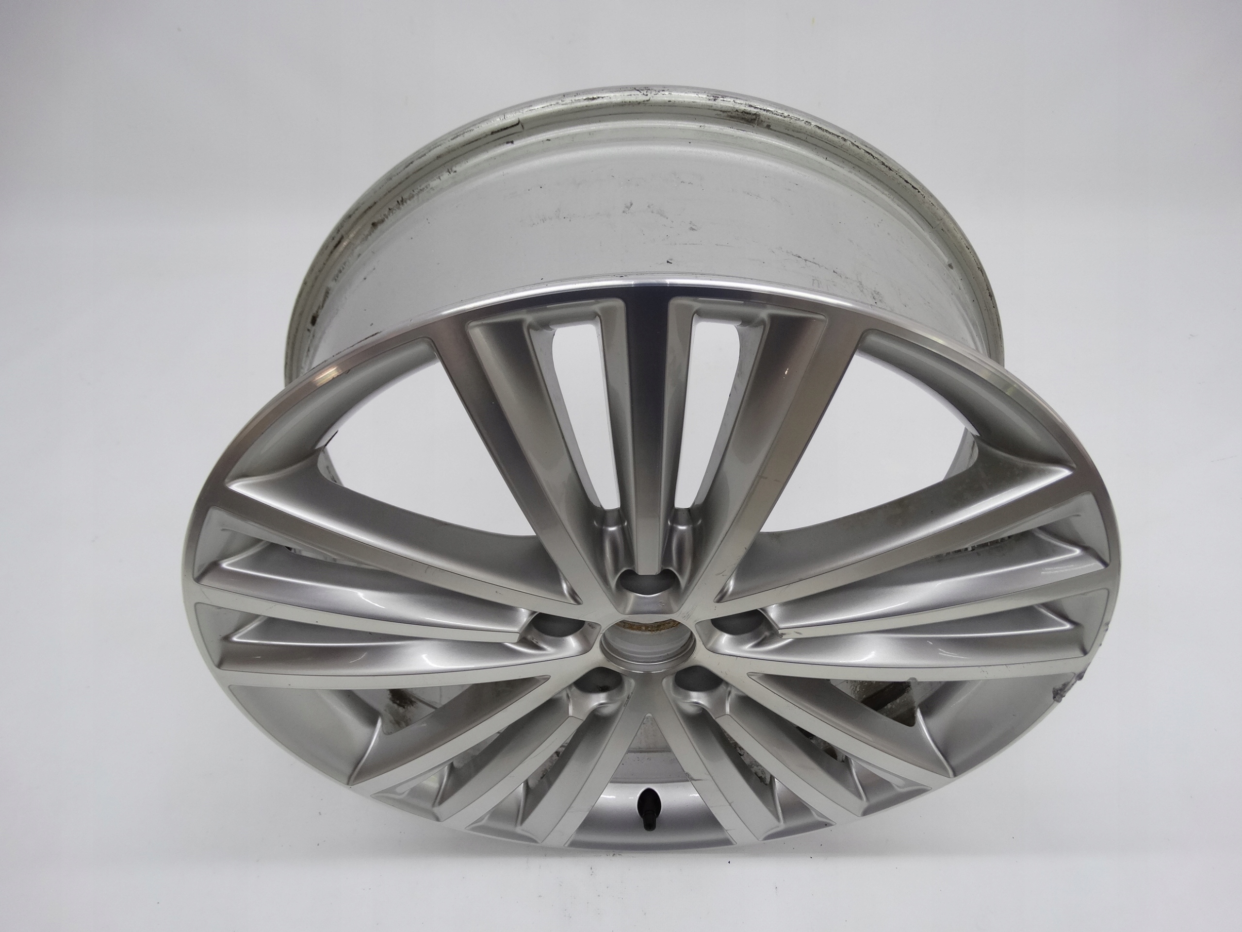 Second image of Skoda Kodiaq felga 19 cali 565601025B oryginał