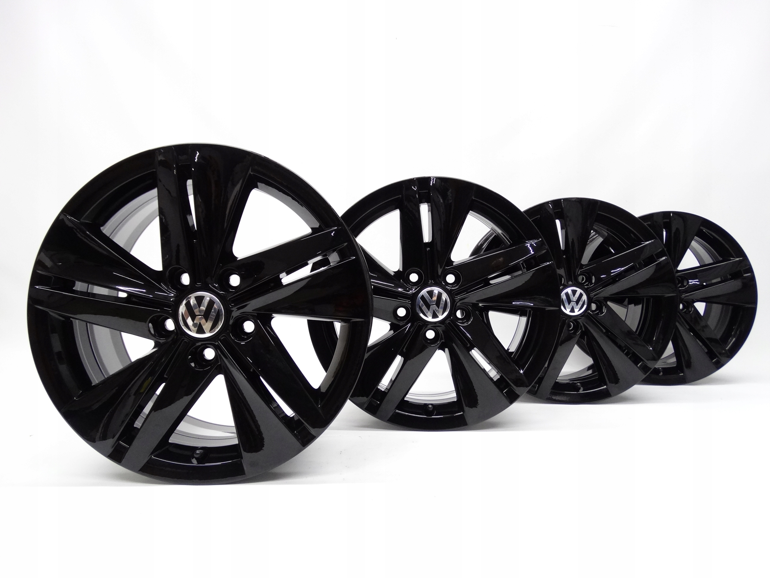 Second image of VW Golf VIII 5H komplet felg 16 cali 5H0601025