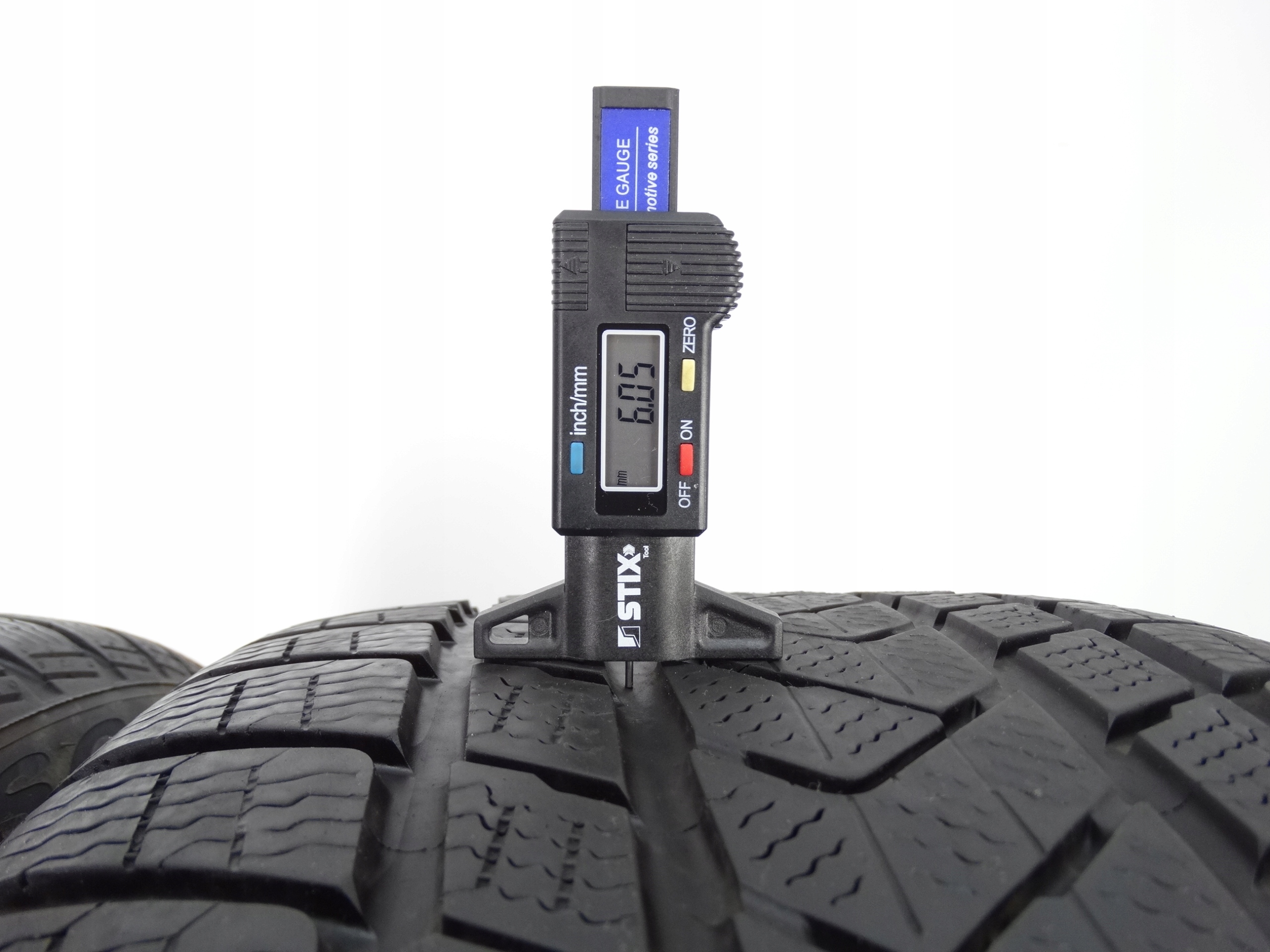 Second image of Pirelli Scorpion Winter 315/35/21 6,0mm 2020